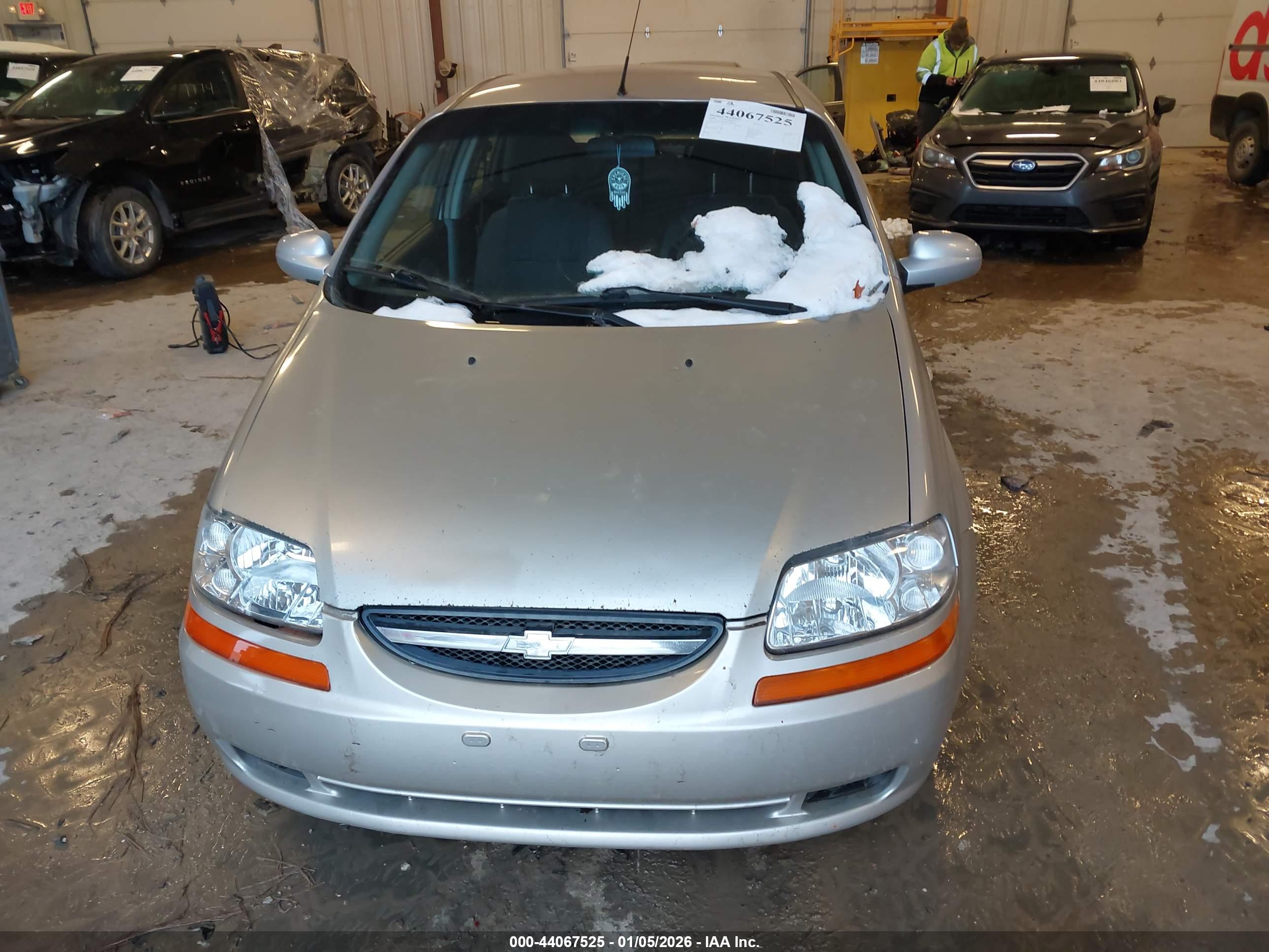 CHEVROLET AVEO image 6