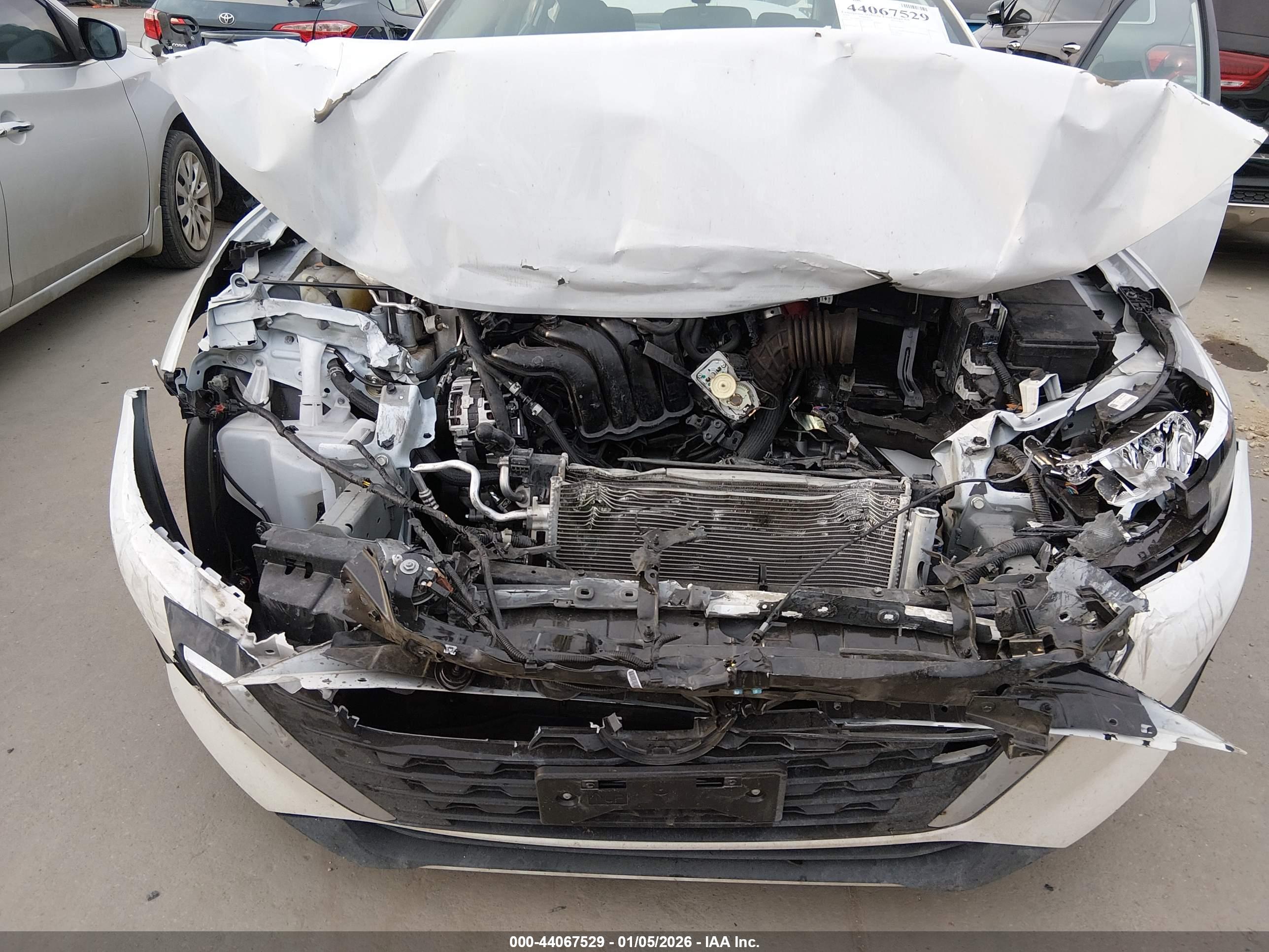 NISSAN SENTRA image 6