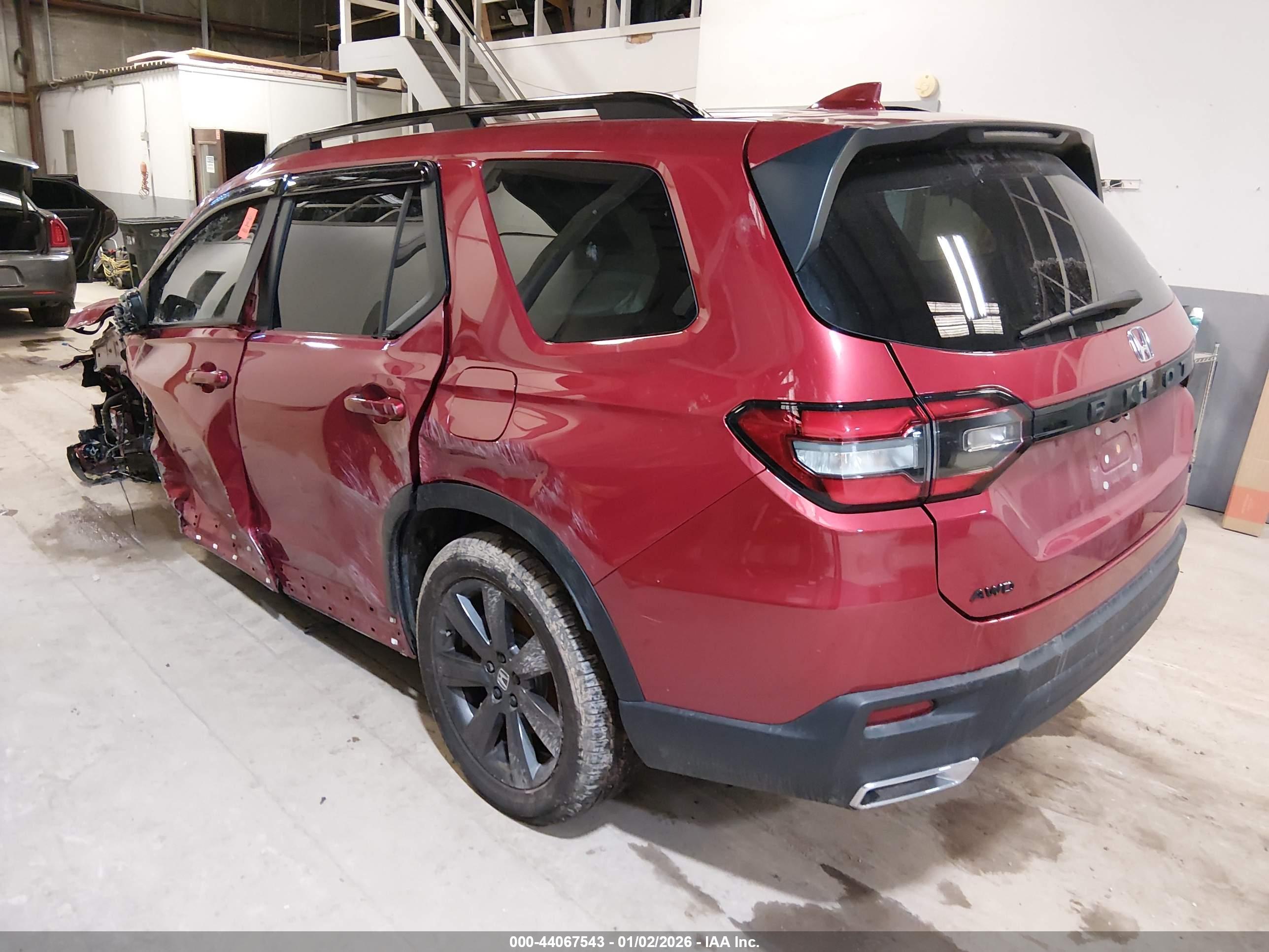 HONDA PILOT image 3