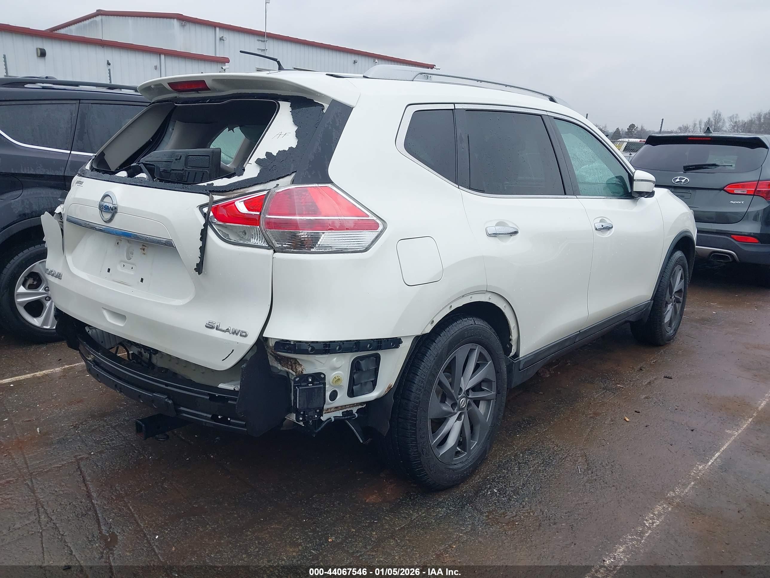 NISSAN ROGUE image 4