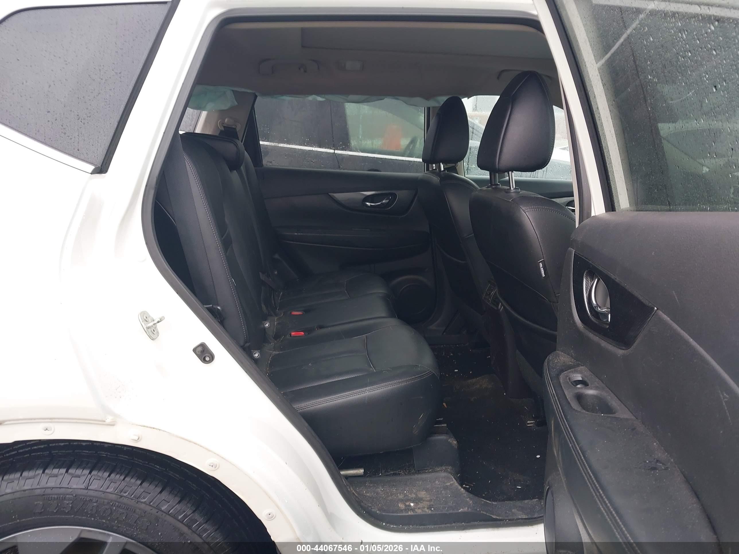 NISSAN ROGUE image 8