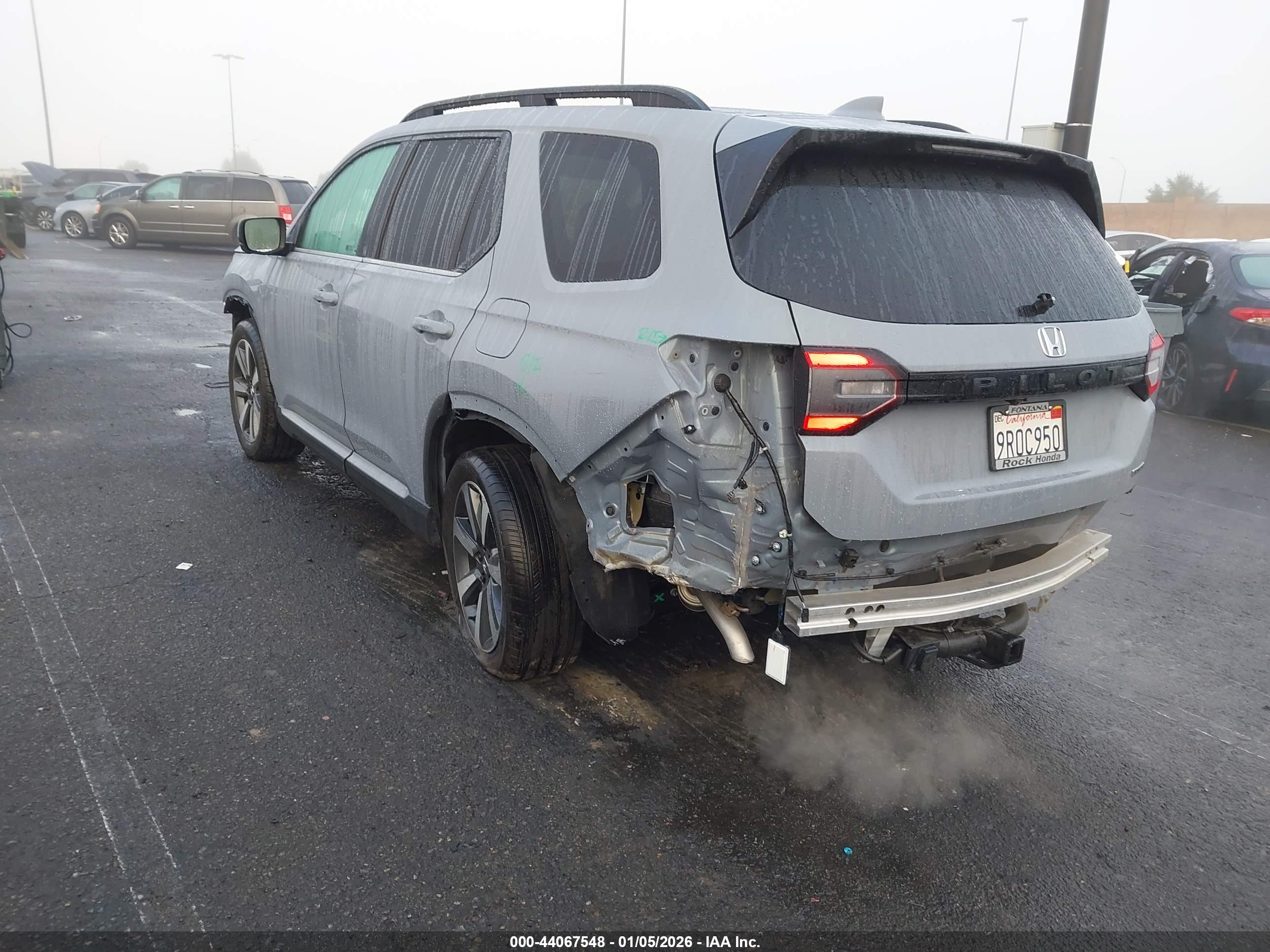 HONDA PILOT image 3
