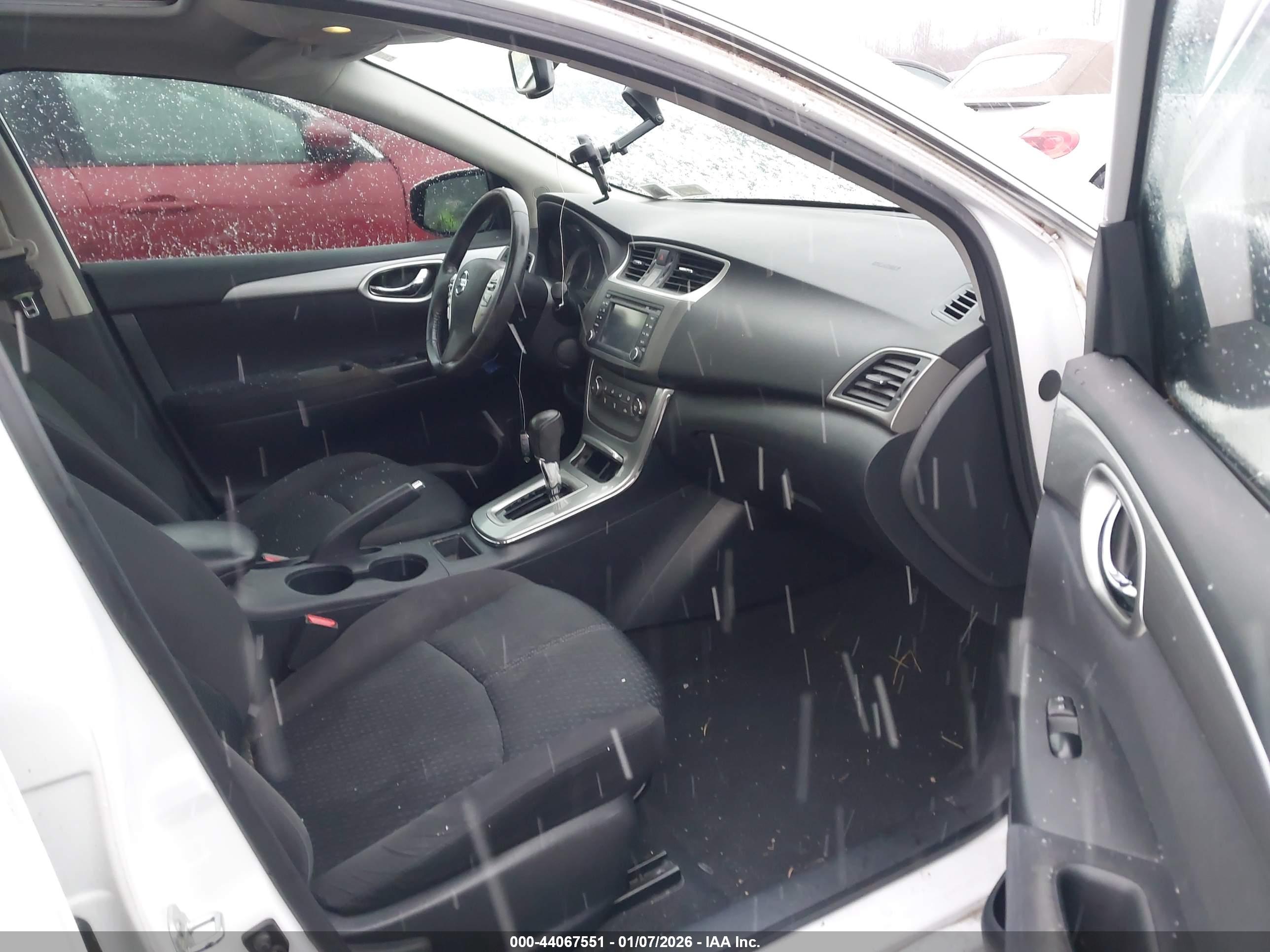 NISSAN SENTRA image 5