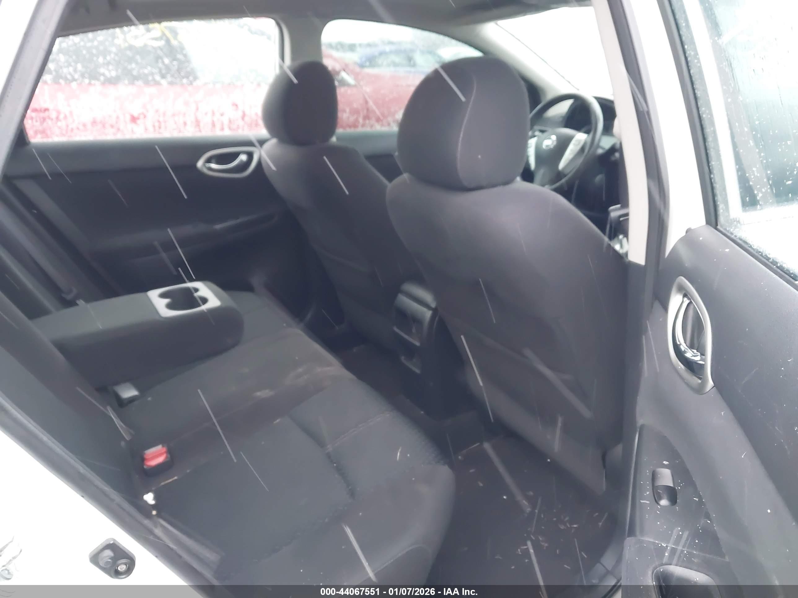 NISSAN SENTRA image 8