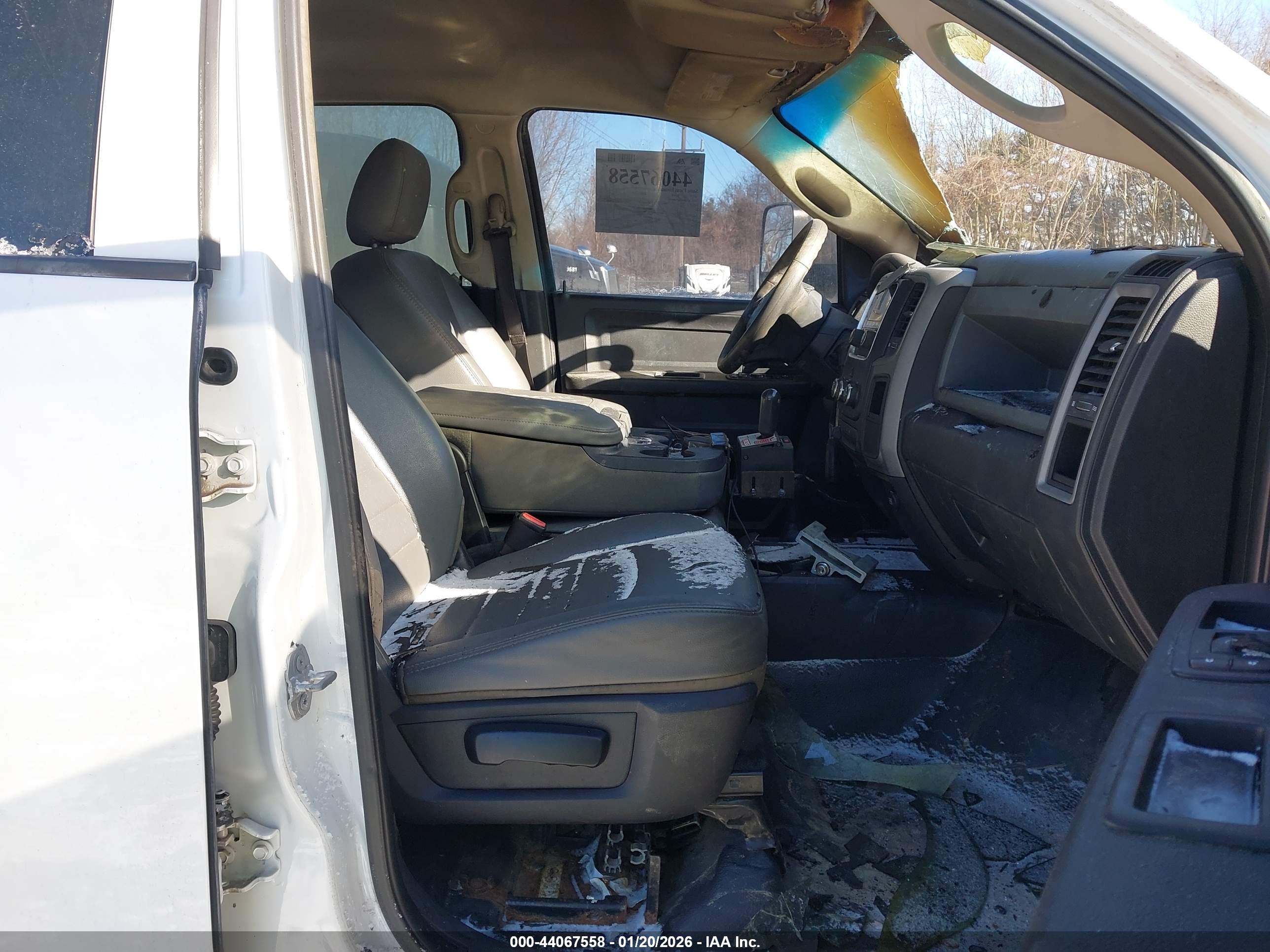 RAM 3500 image 5