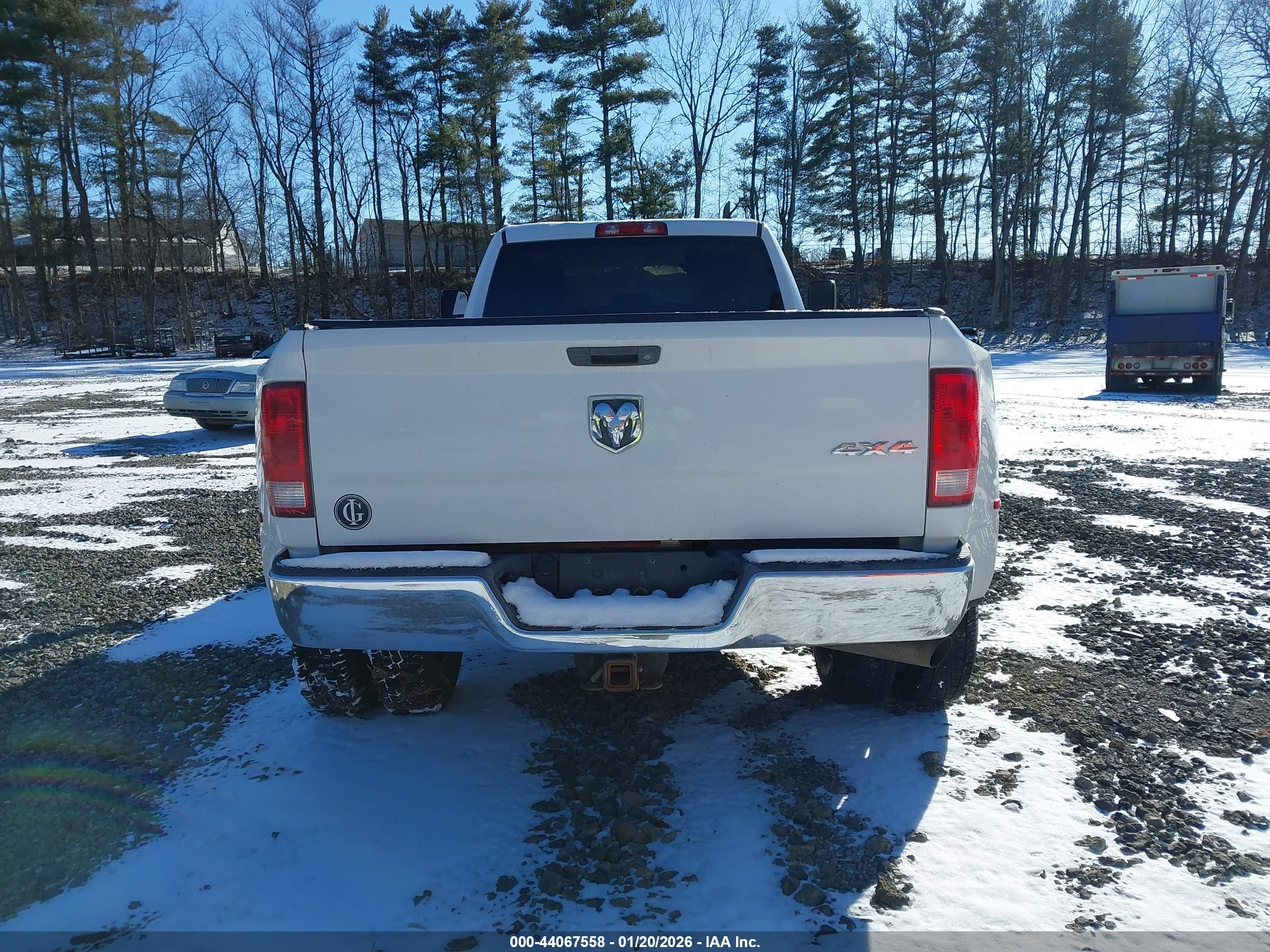 RAM 3500 image 8