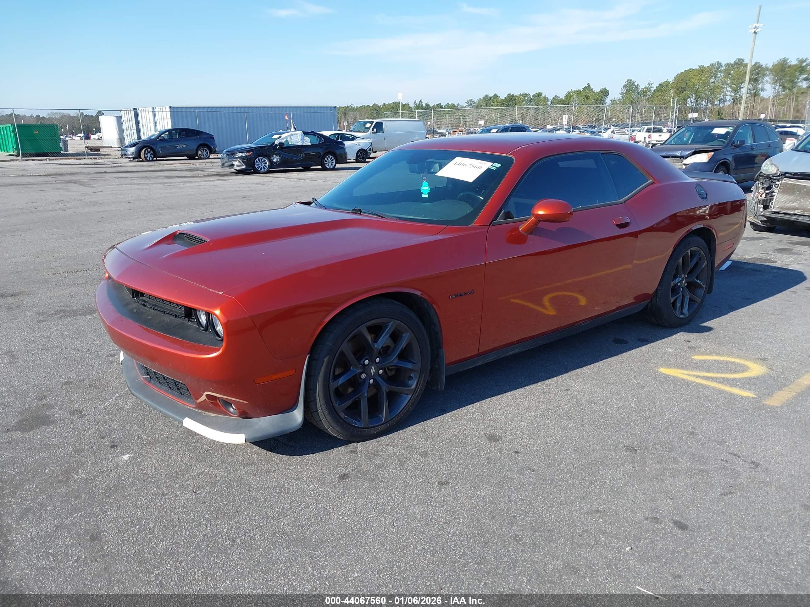 DODGE CHALLENGER image 2