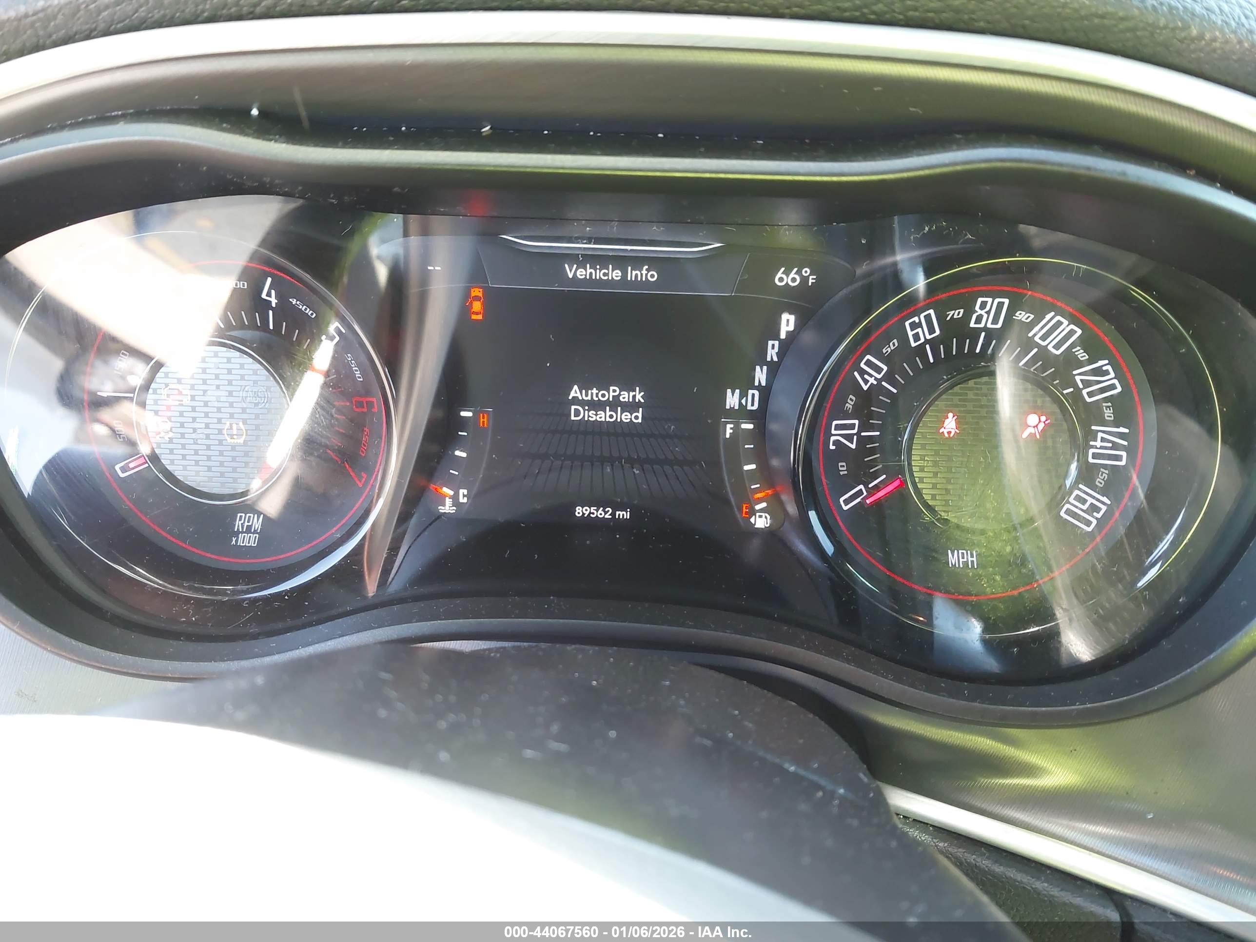 DODGE CHALLENGER image 7