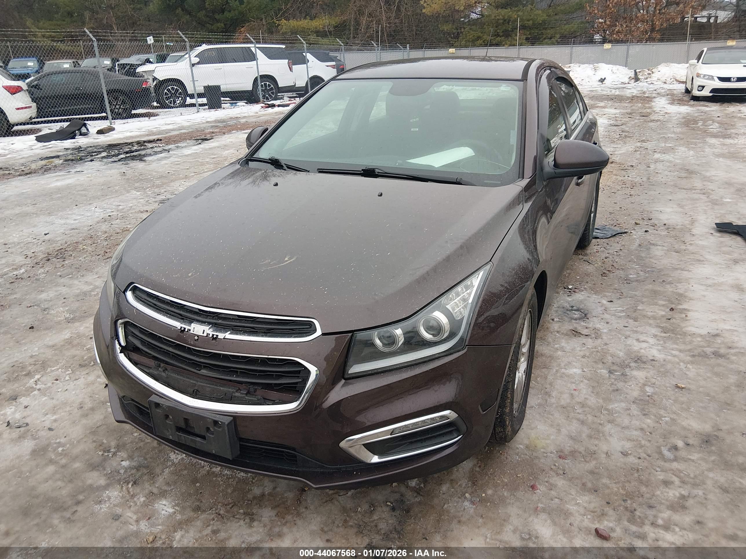 CHEVROLET CRUZE image 2