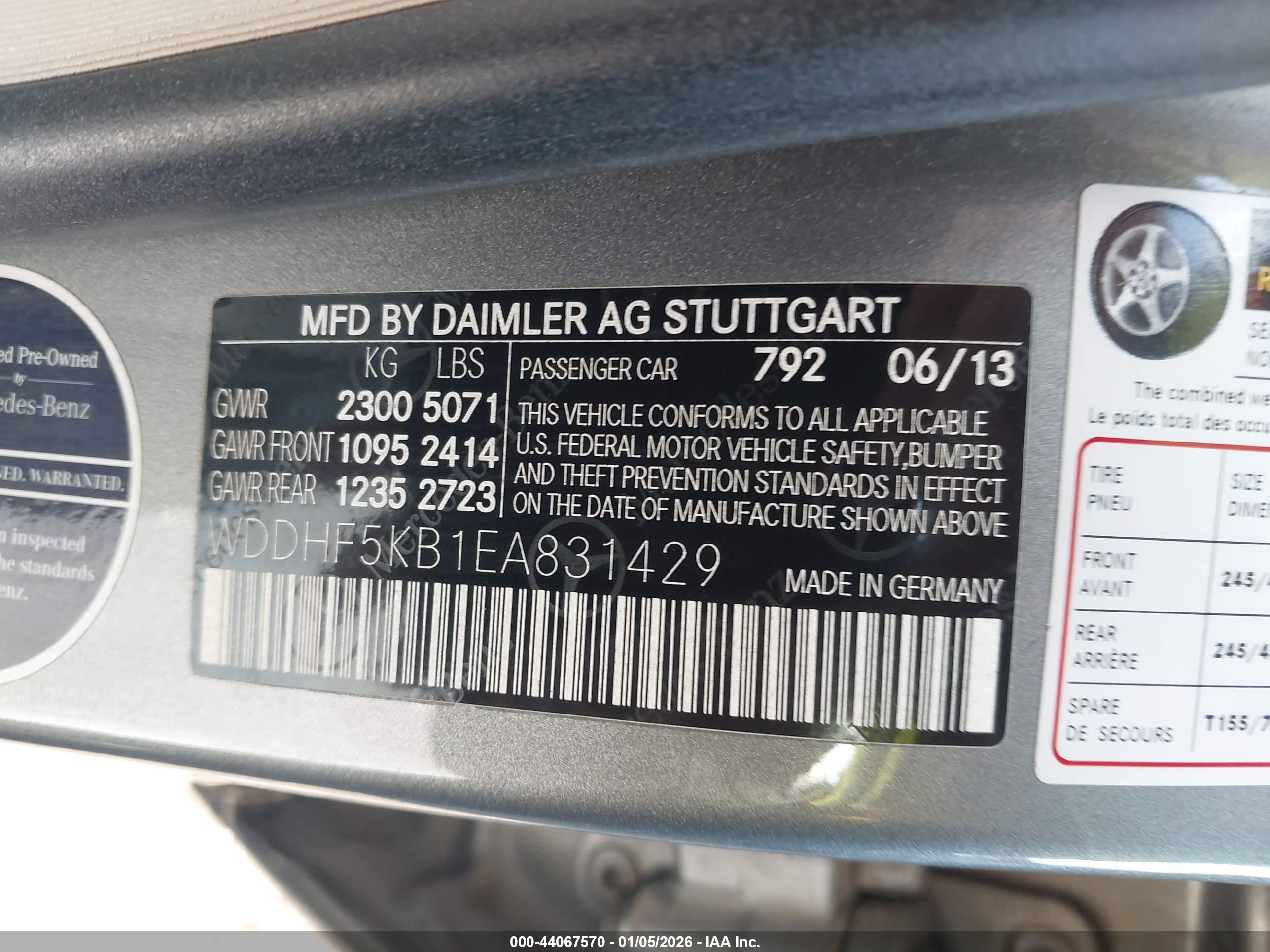 MERCEDES-BENZ E image 9