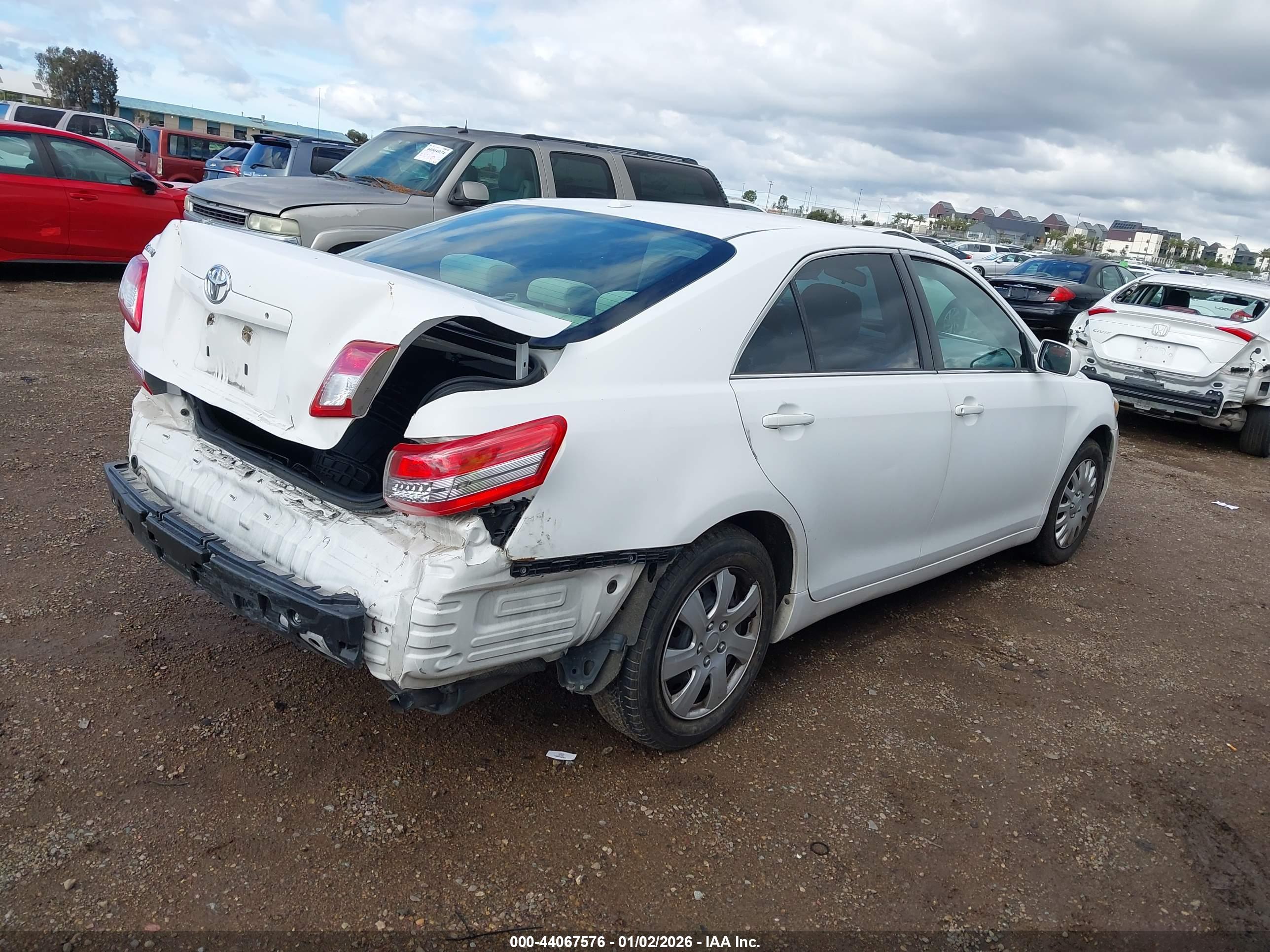 TOYOTA CAMRY image 4