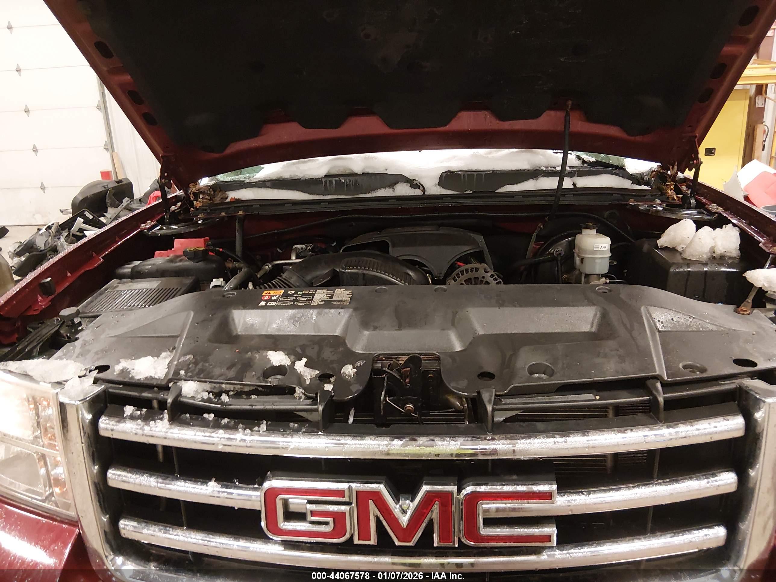 GMC SIERRA image 10
