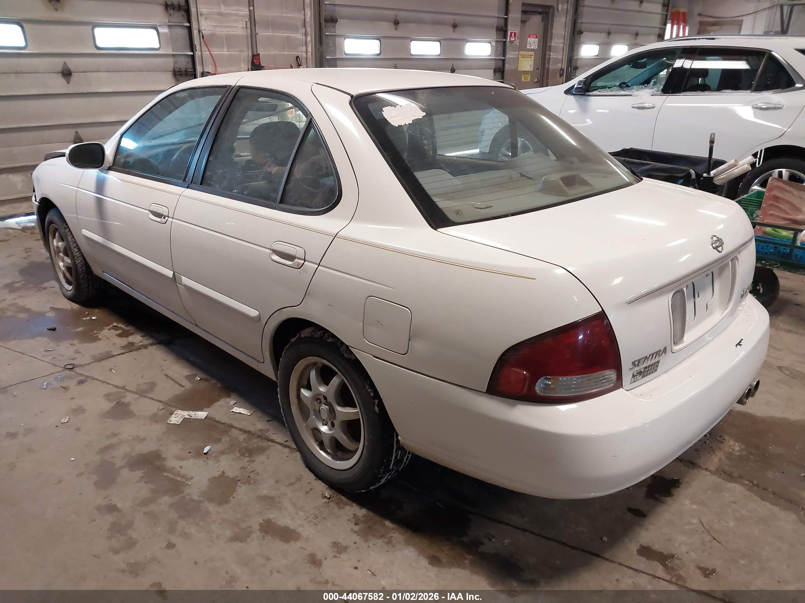 NISSAN SENTRA image 3