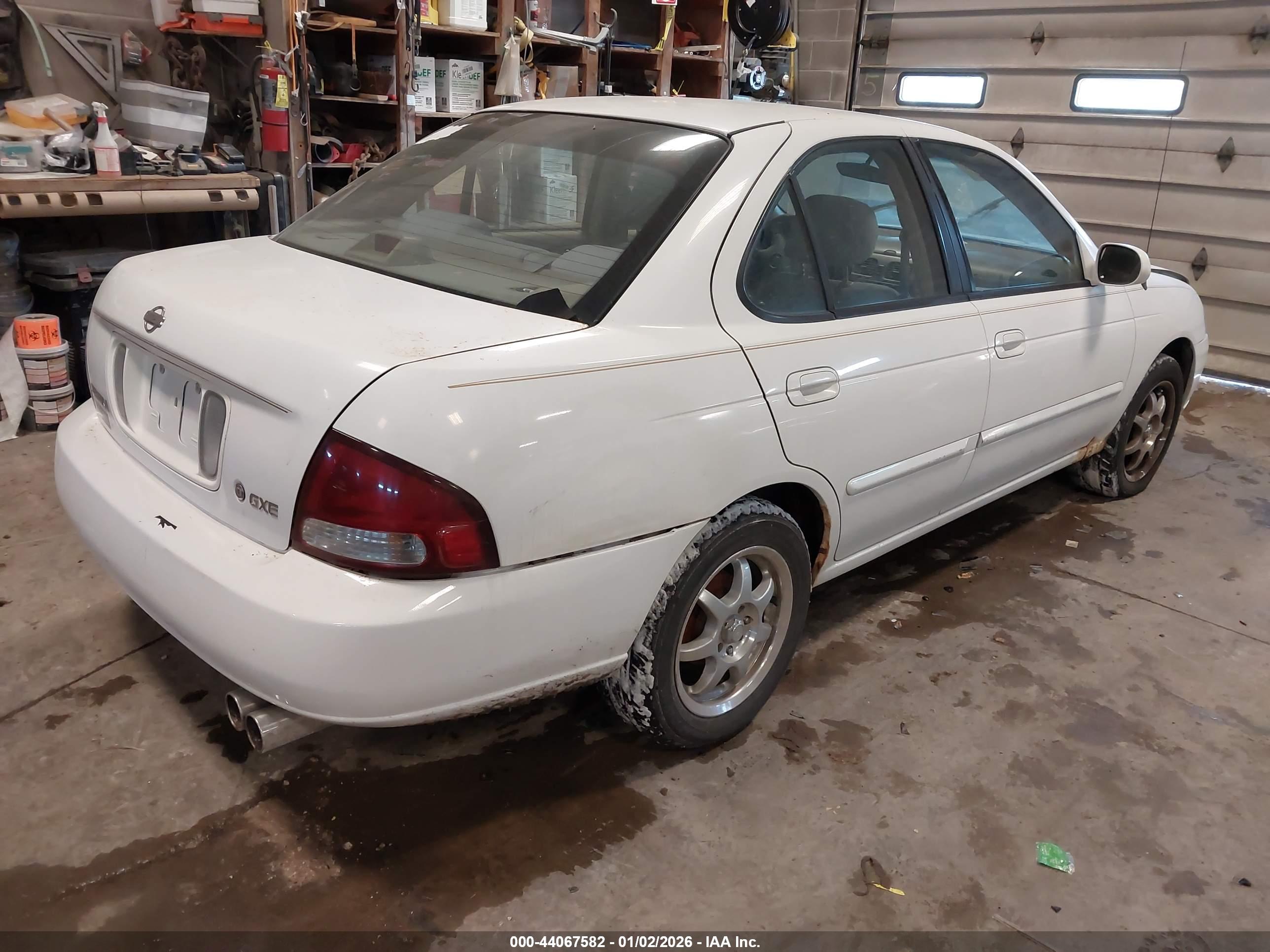 NISSAN SENTRA image 4