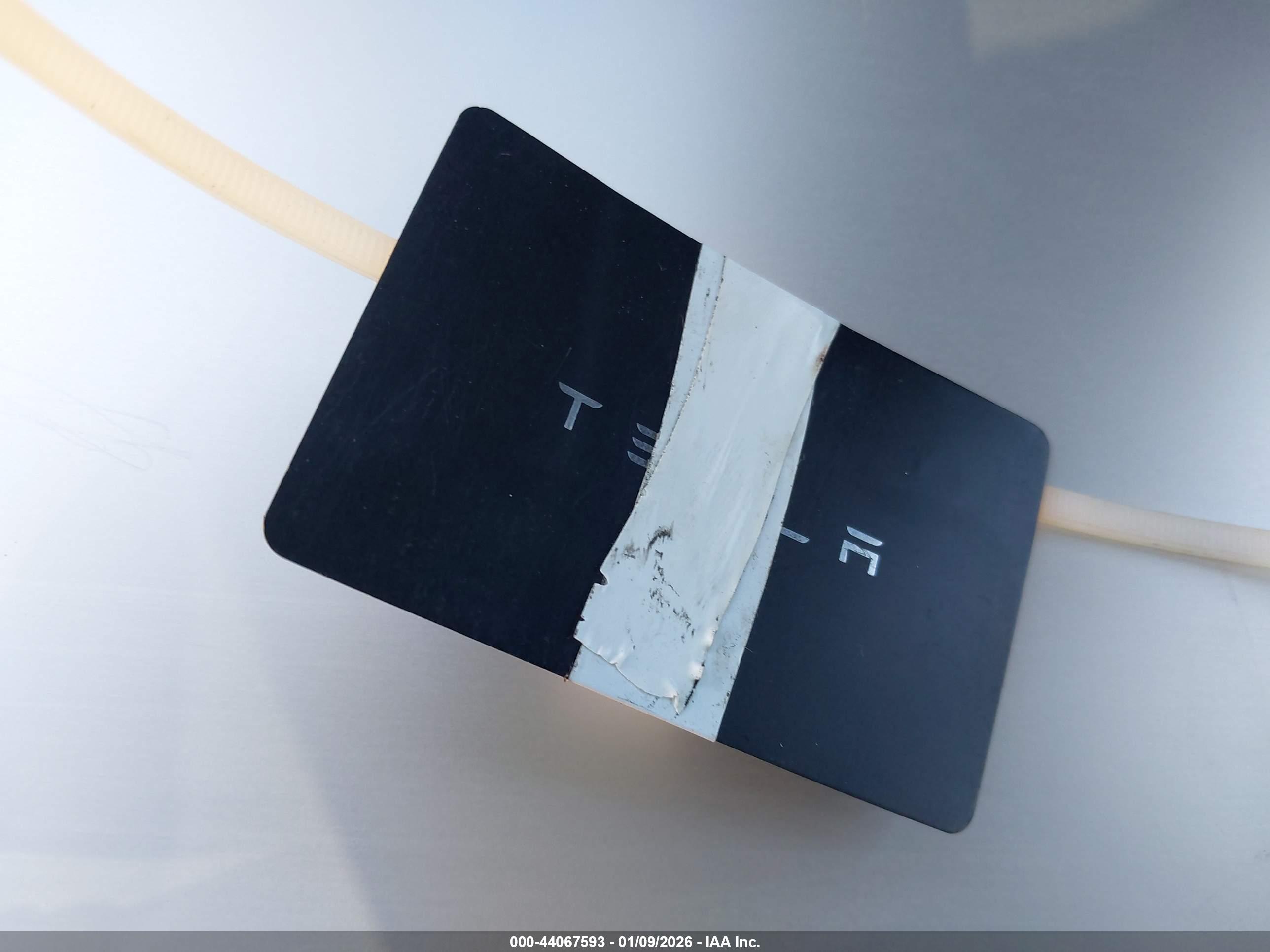 TESLA MODEL image 11