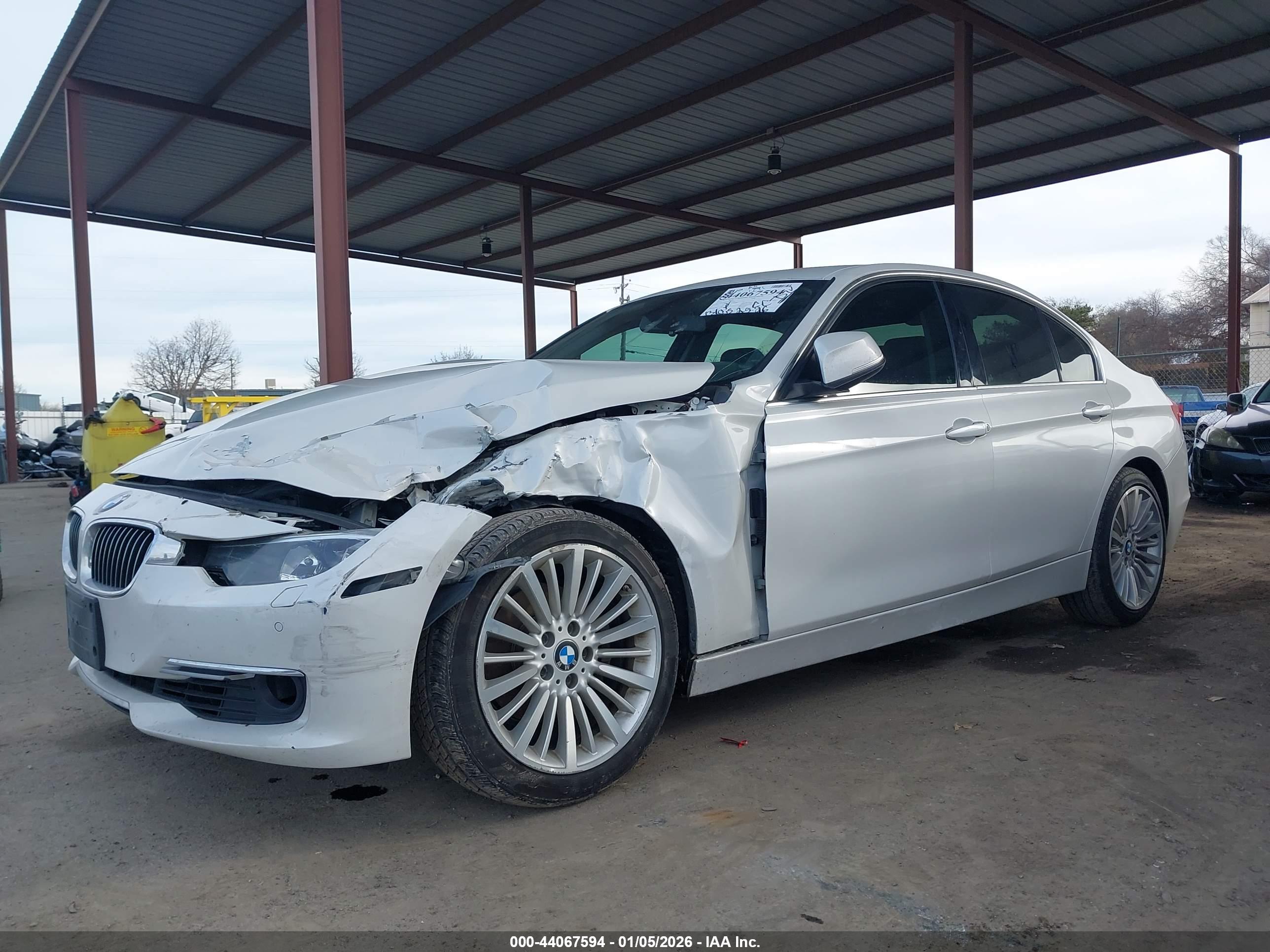 BMW 328I image 2