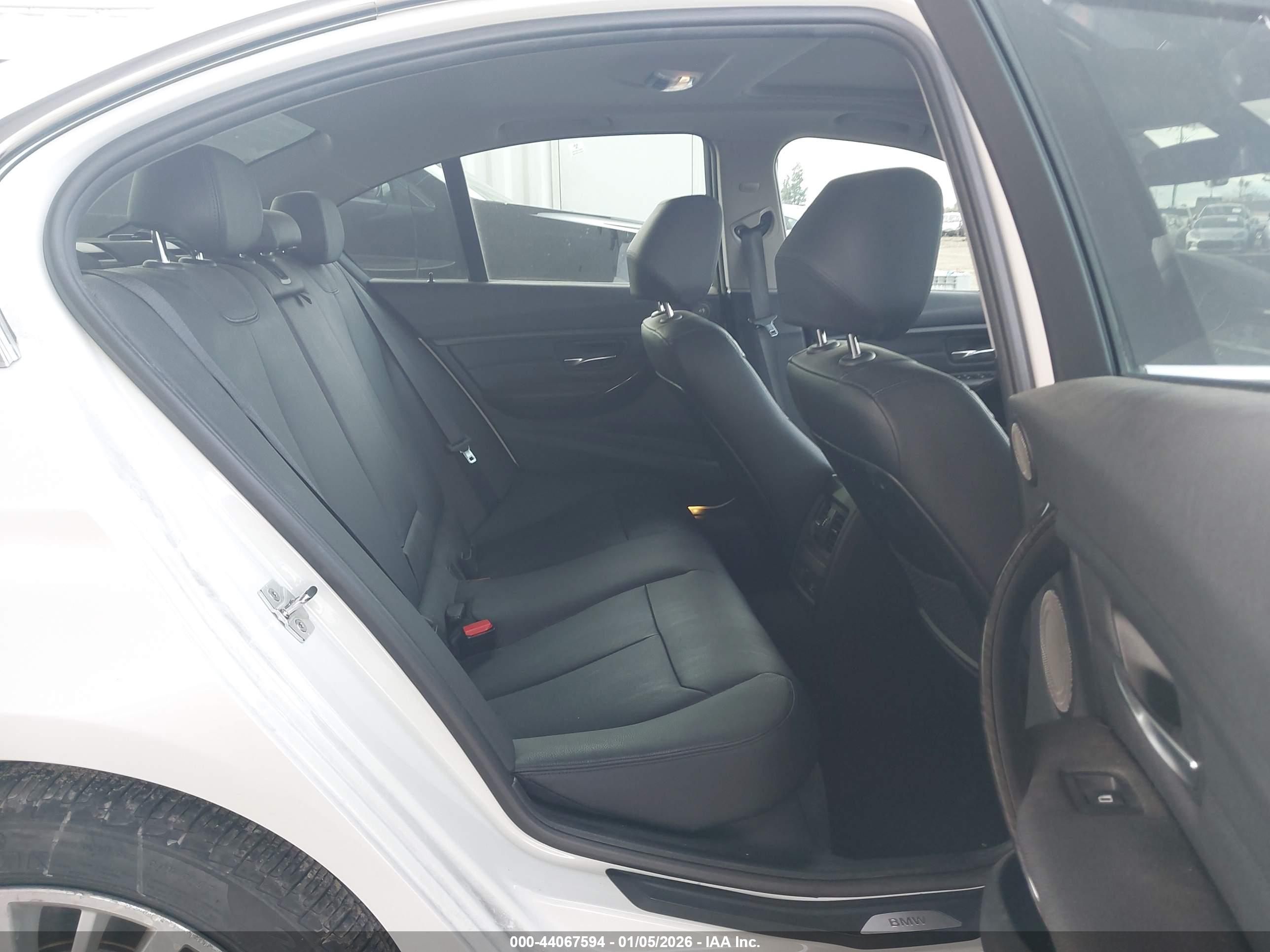 BMW 328I image 8