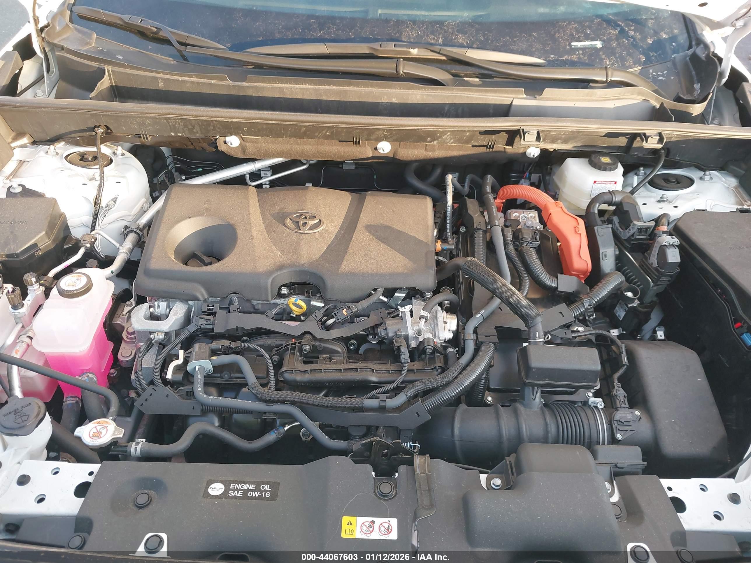 TOYOTA RAV4 image 10