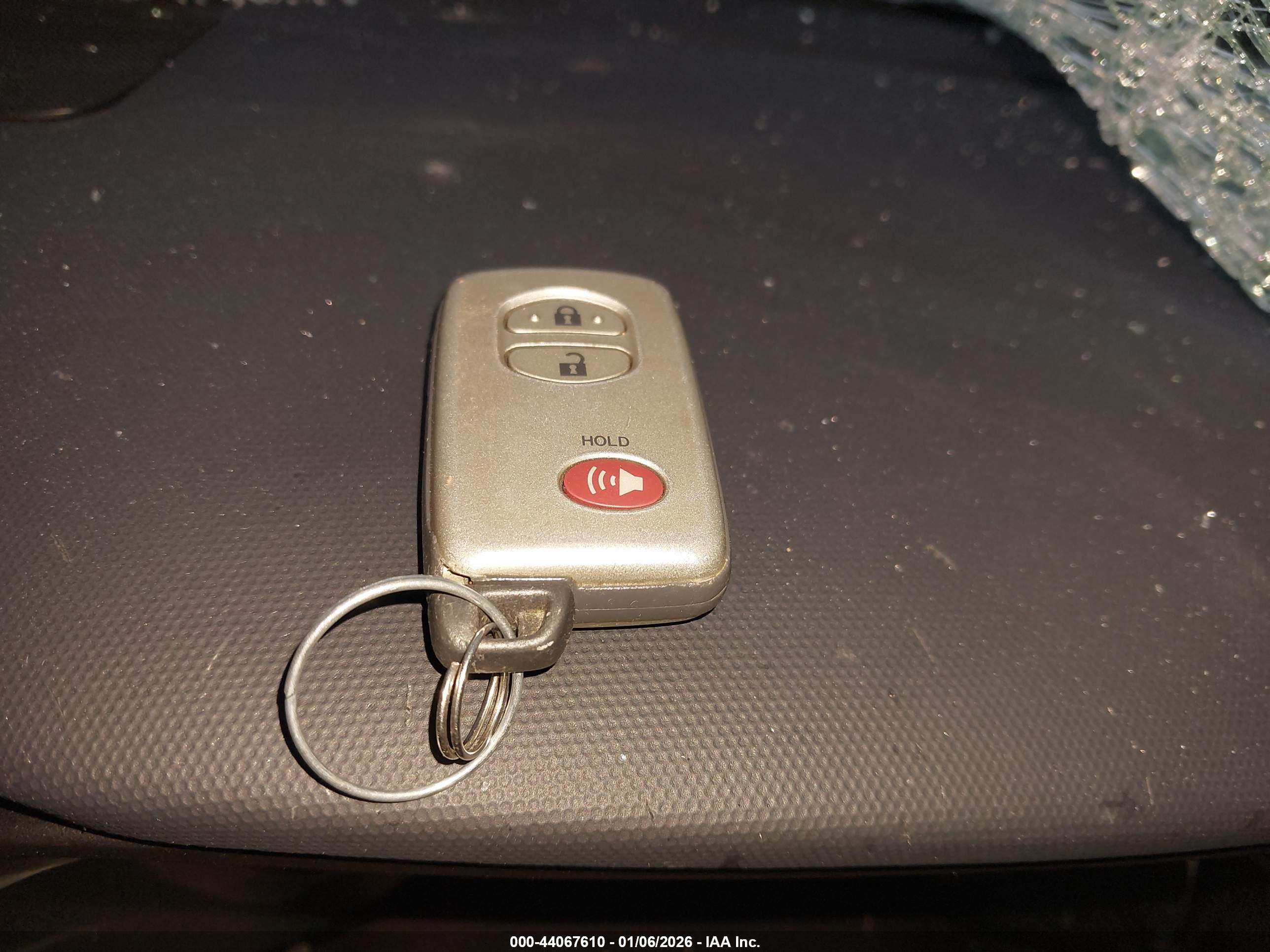 TOYOTA 4RUNNER image 11