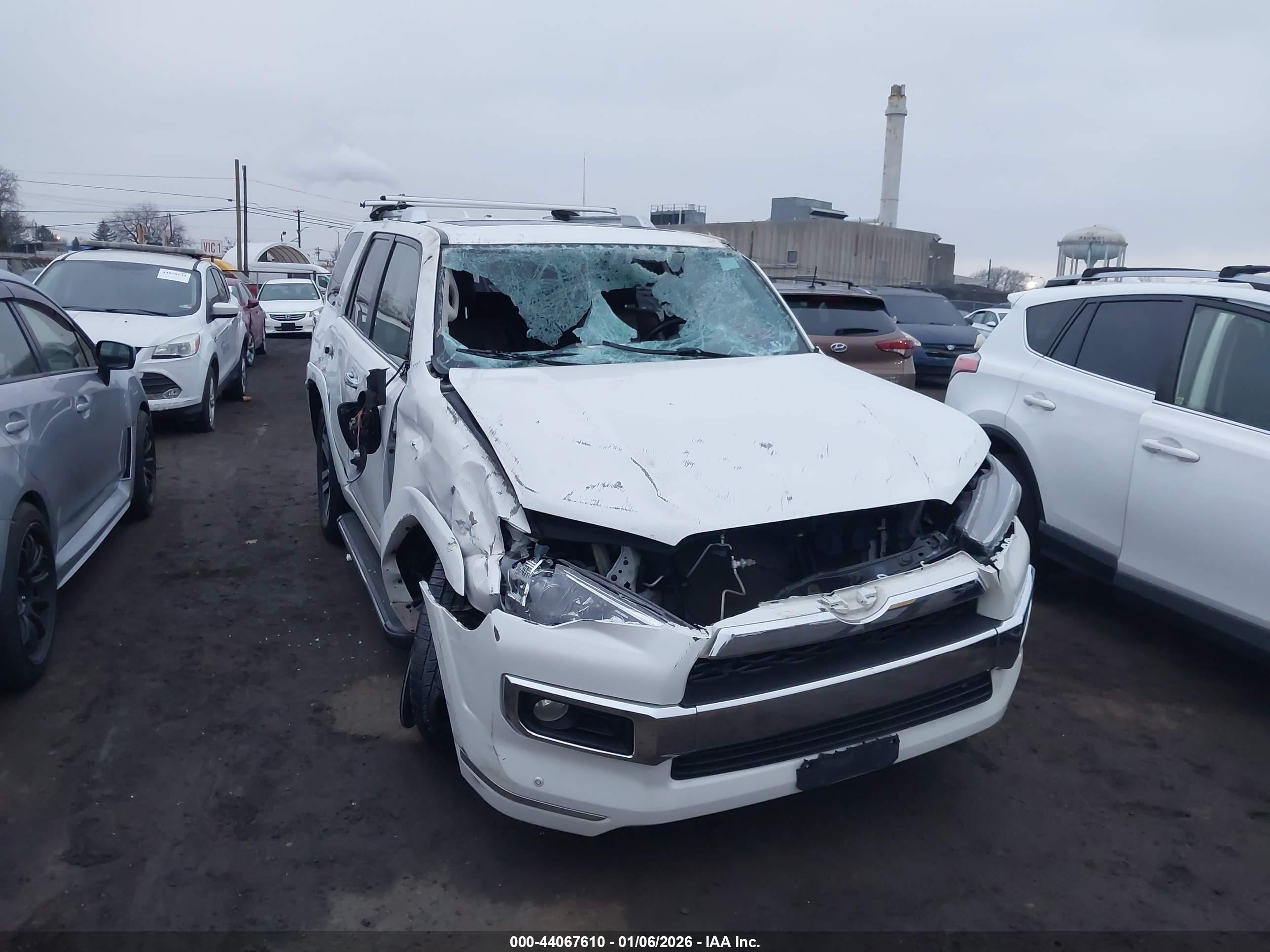 TOYOTA 4RUNNER image 6