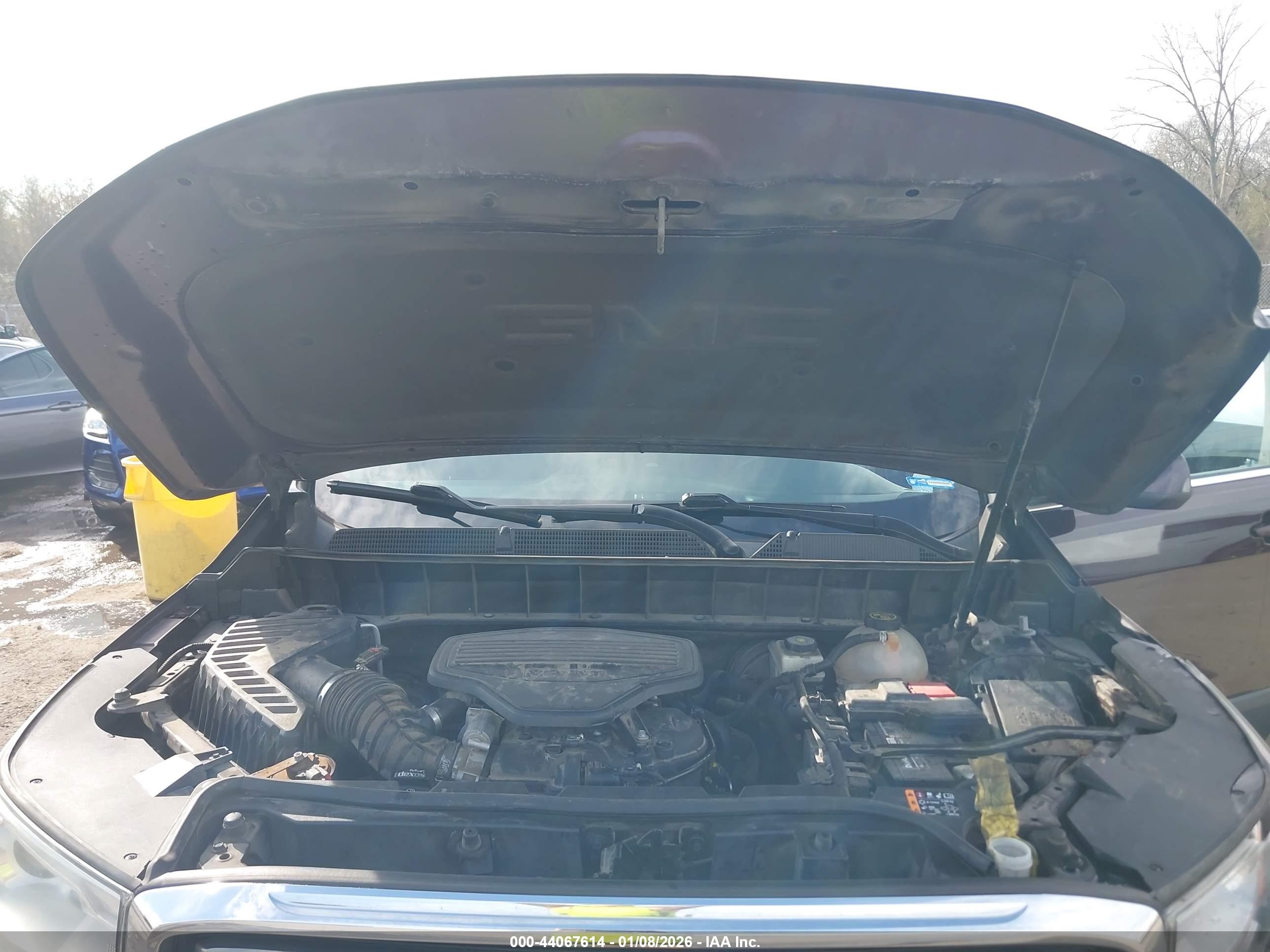 GMC ACADIA image 10
