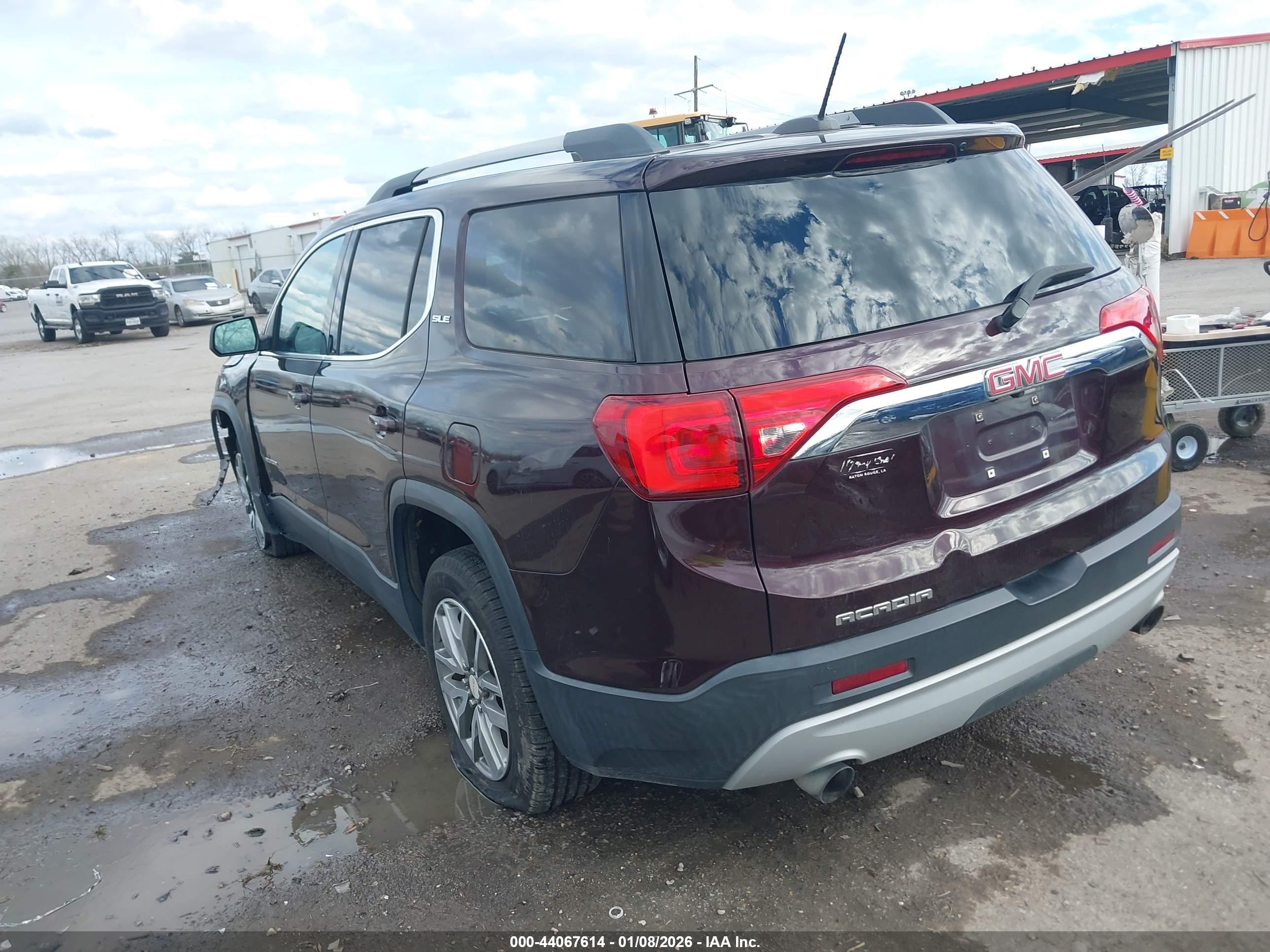 GMC ACADIA image 3