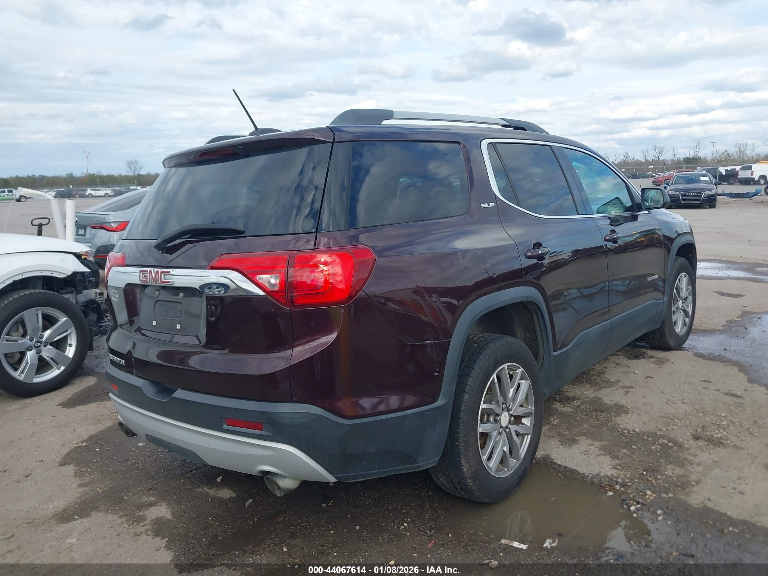GMC ACADIA image 4