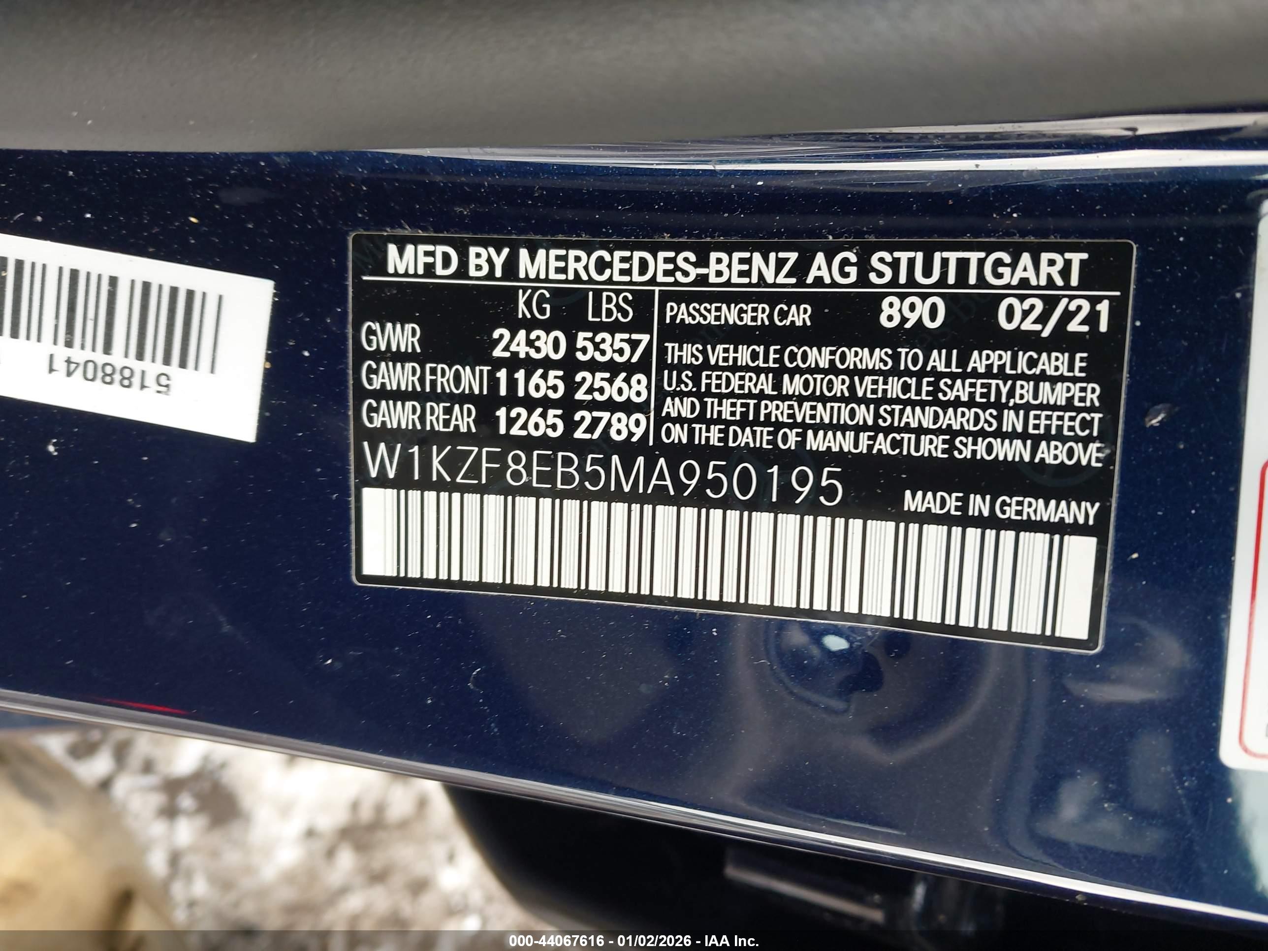 MERCEDES-BENZ E image 9