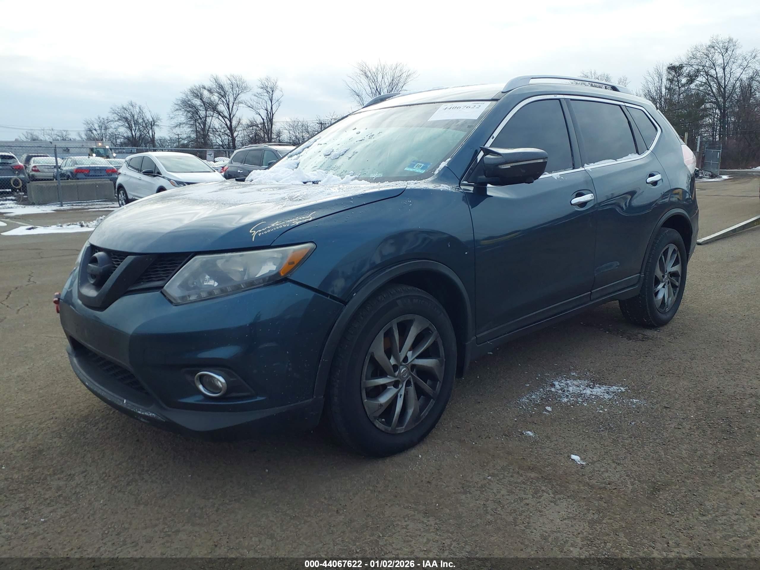 NISSAN ROGUE image 2