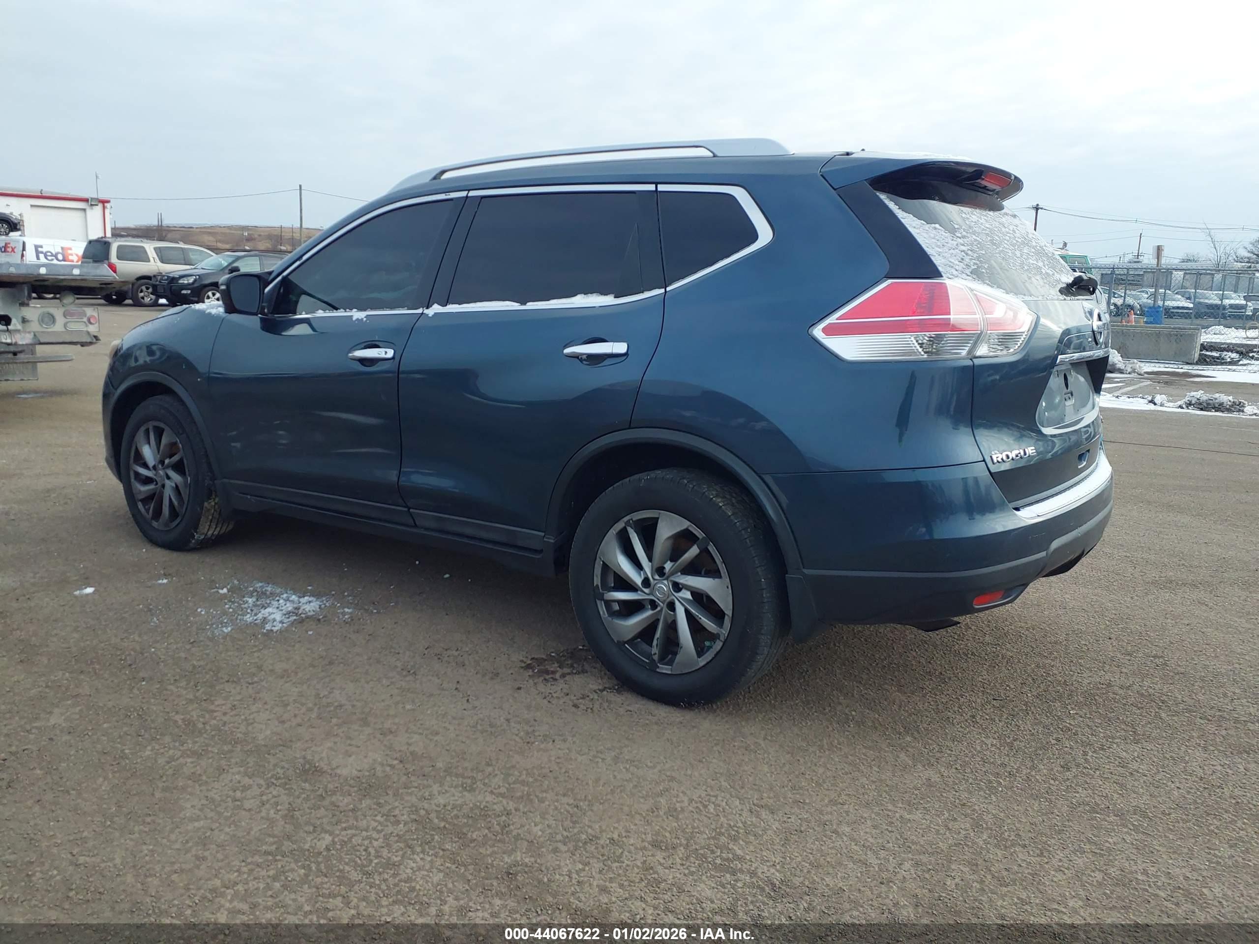 NISSAN ROGUE image 3