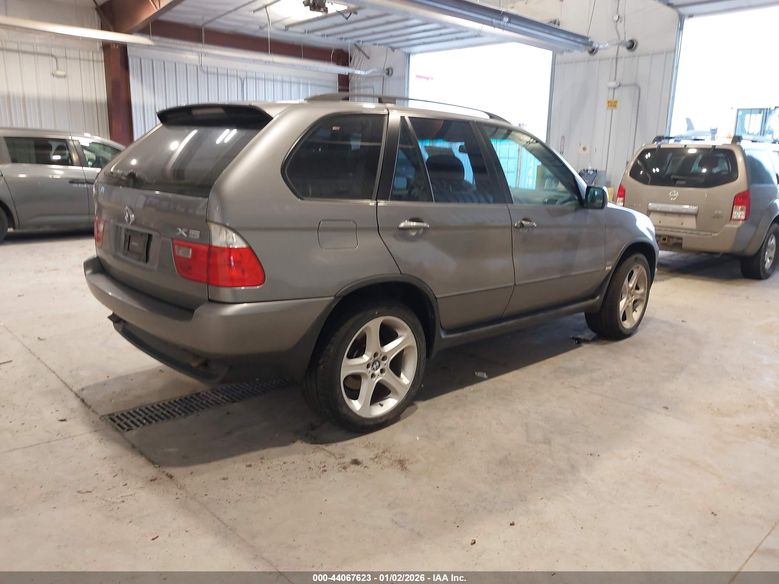 BMW X5 image 4