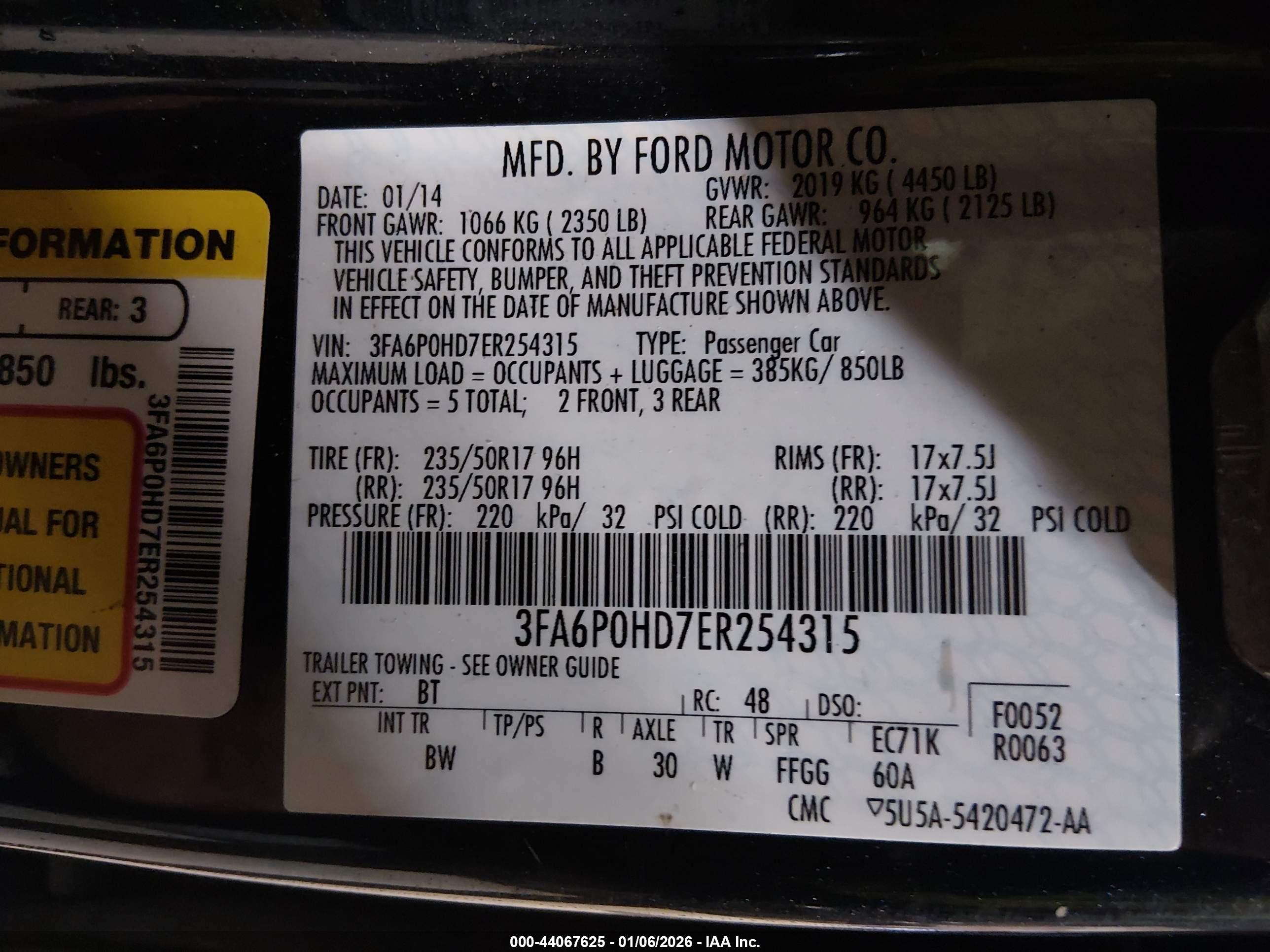 FORD FUSION image 9