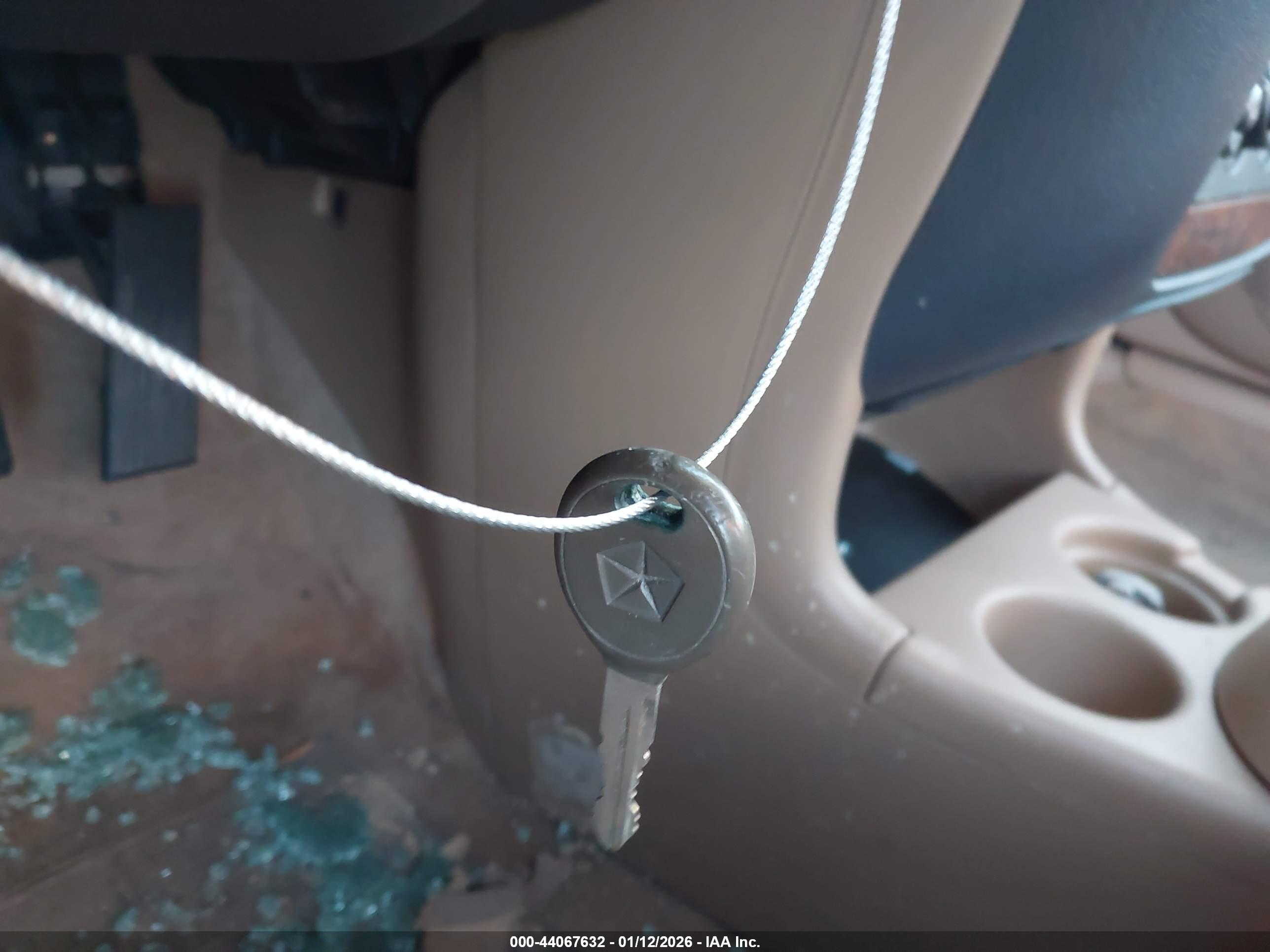 CHRYSLER SEBRING image 11