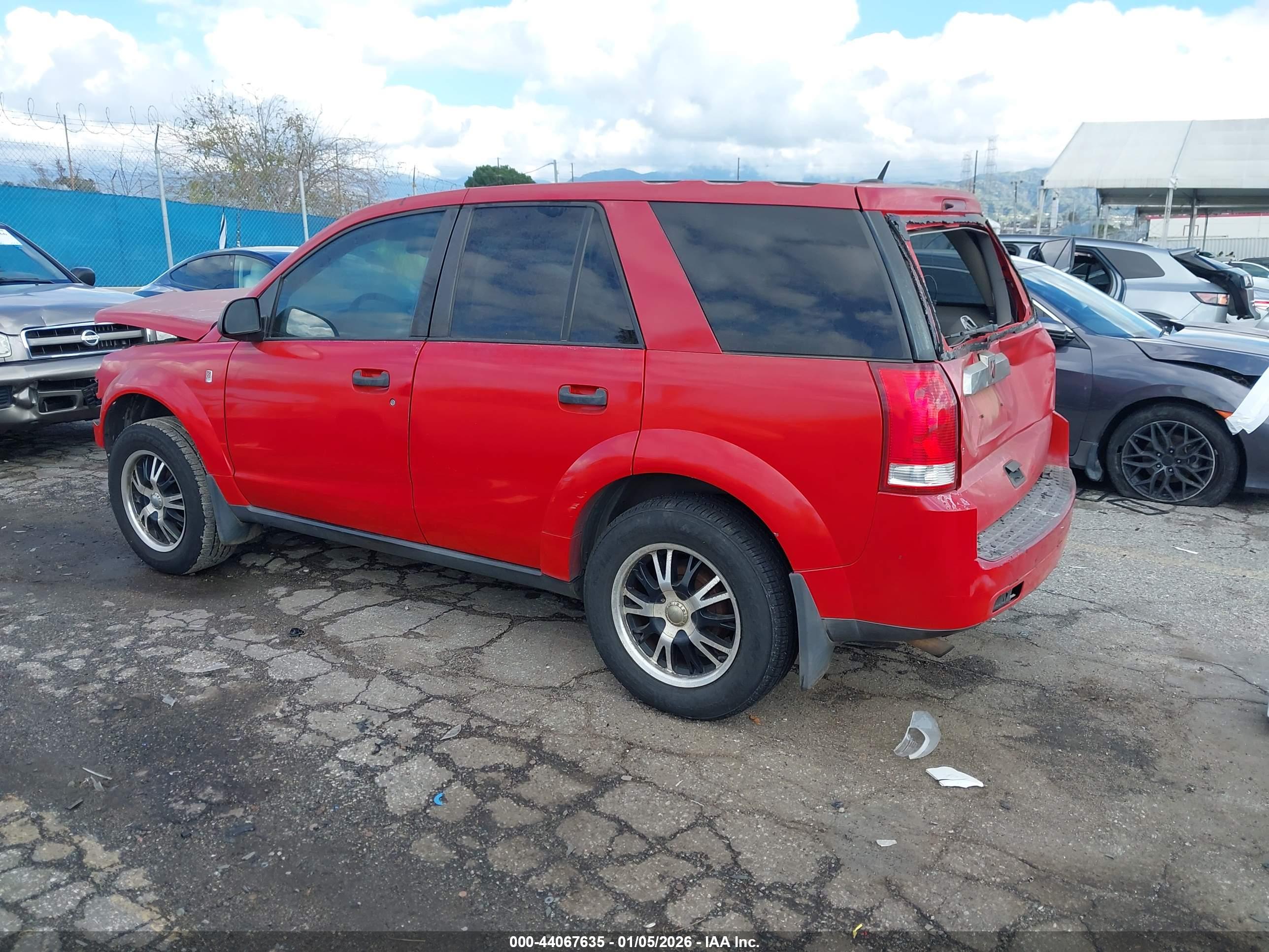 SATURN VUE image 3