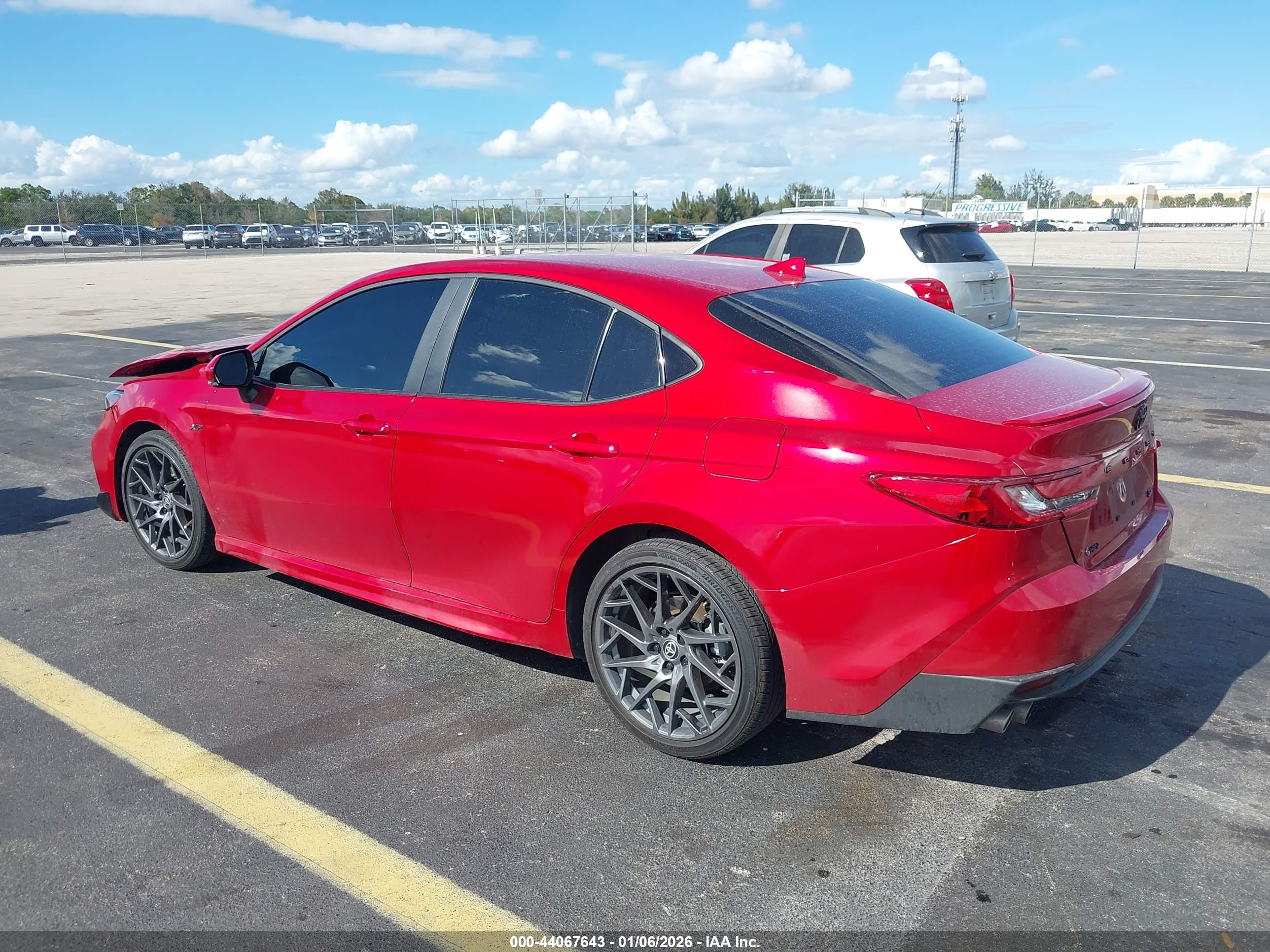 TOYOTA CAMRY image 3