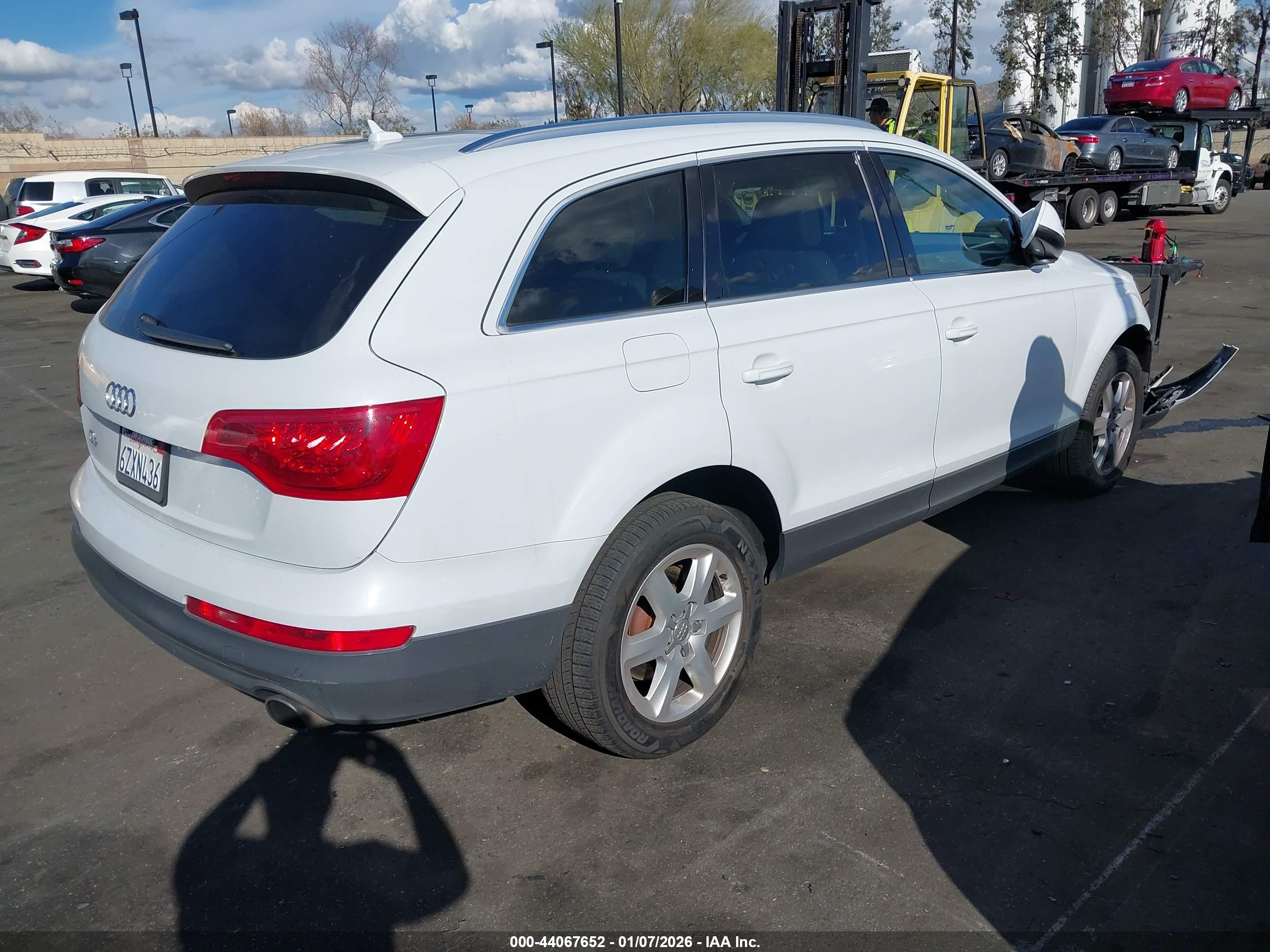 AUDI Q7 image 4