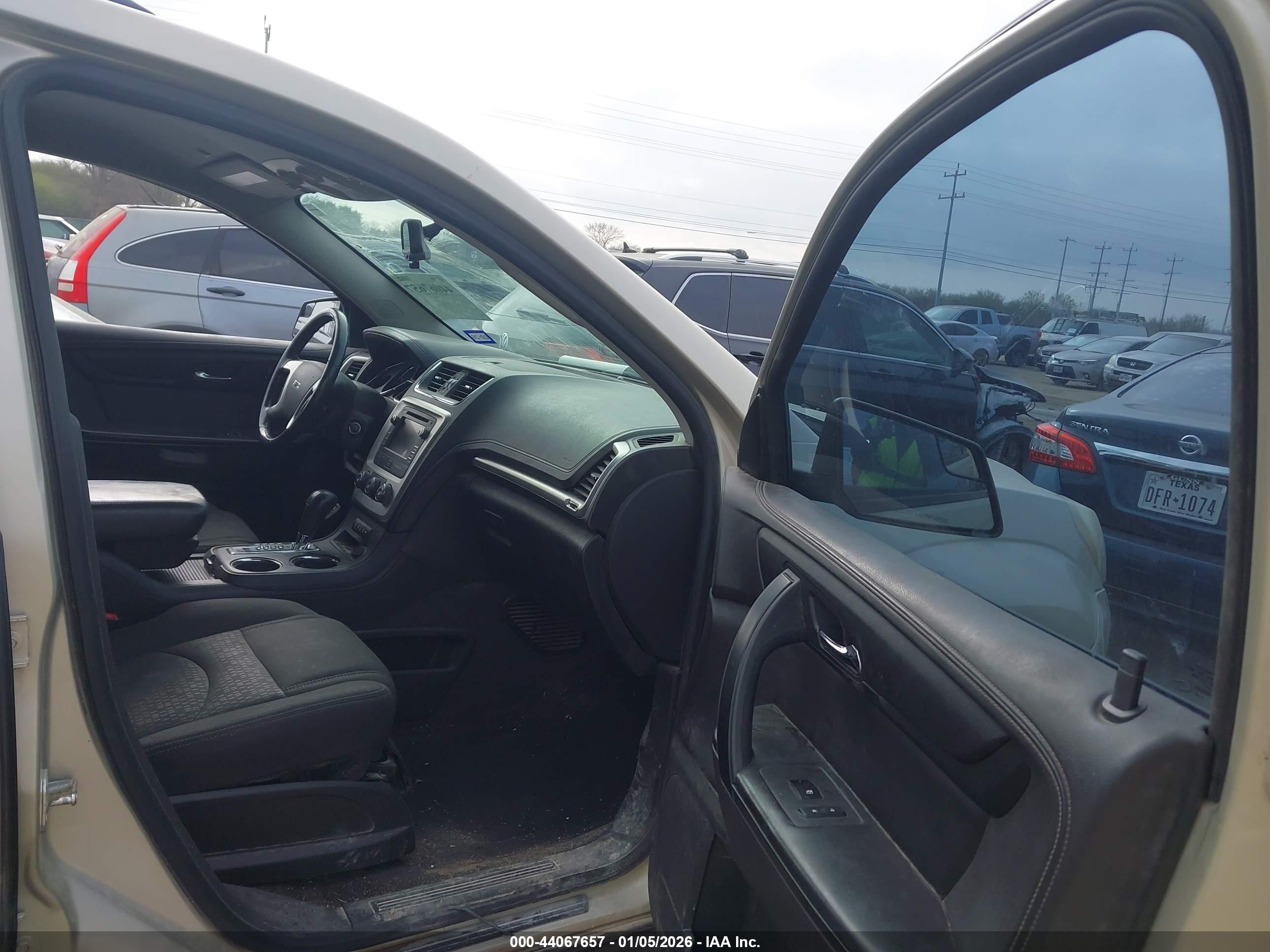 GMC ACADIA image 5