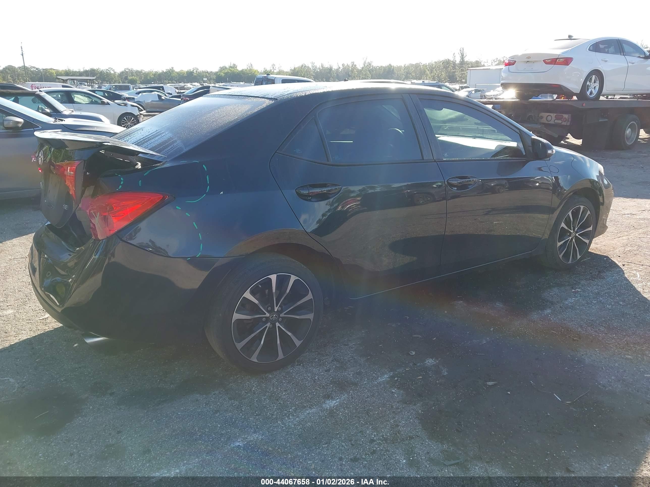 TOYOTA COROLLA image 4