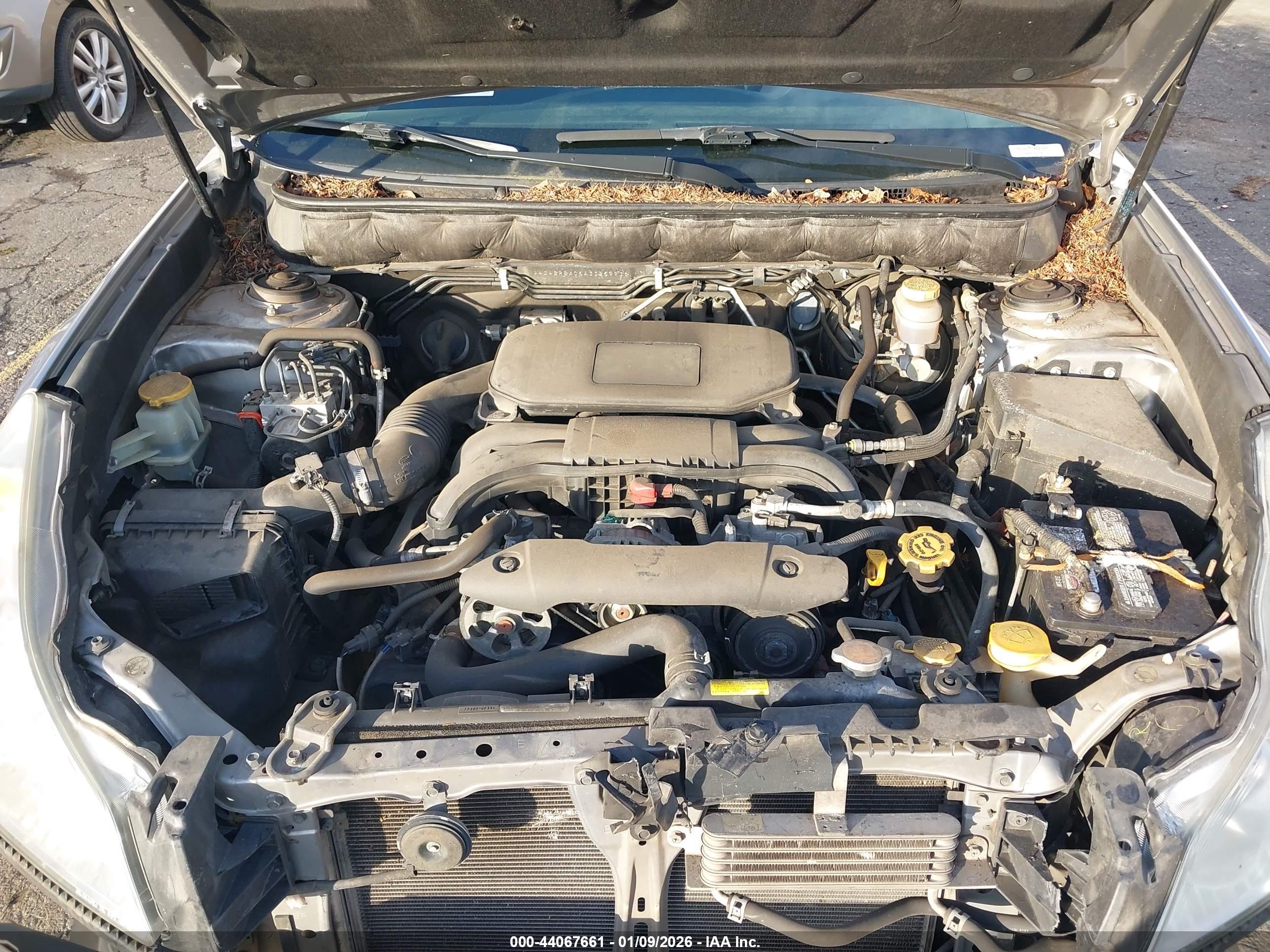 SUBARU OUTBACK image 10