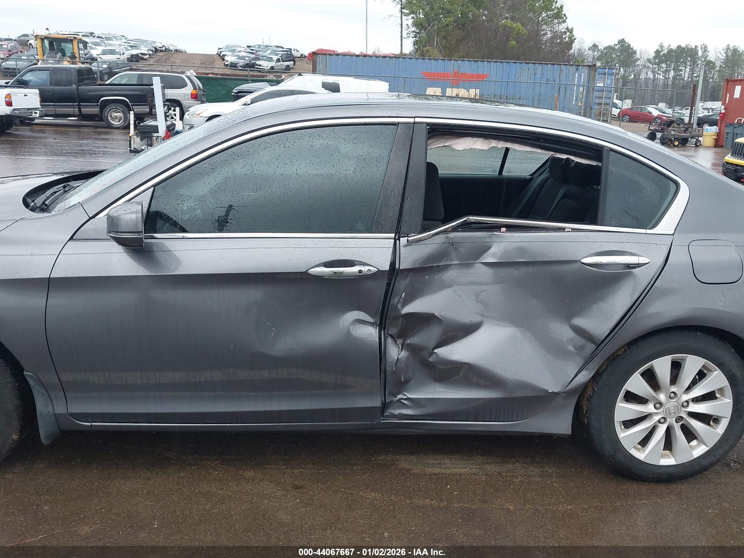 HONDA ACCORD image 6