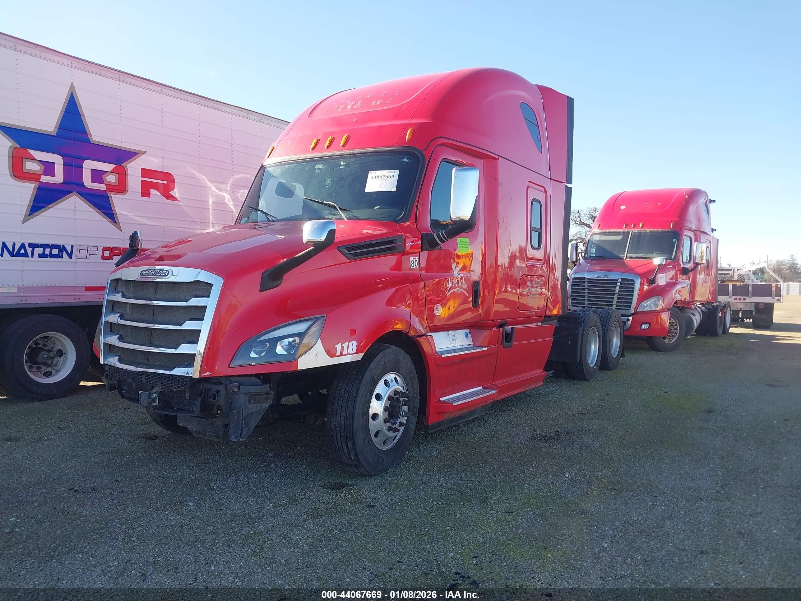 FREIGHTLINER NEW image 2