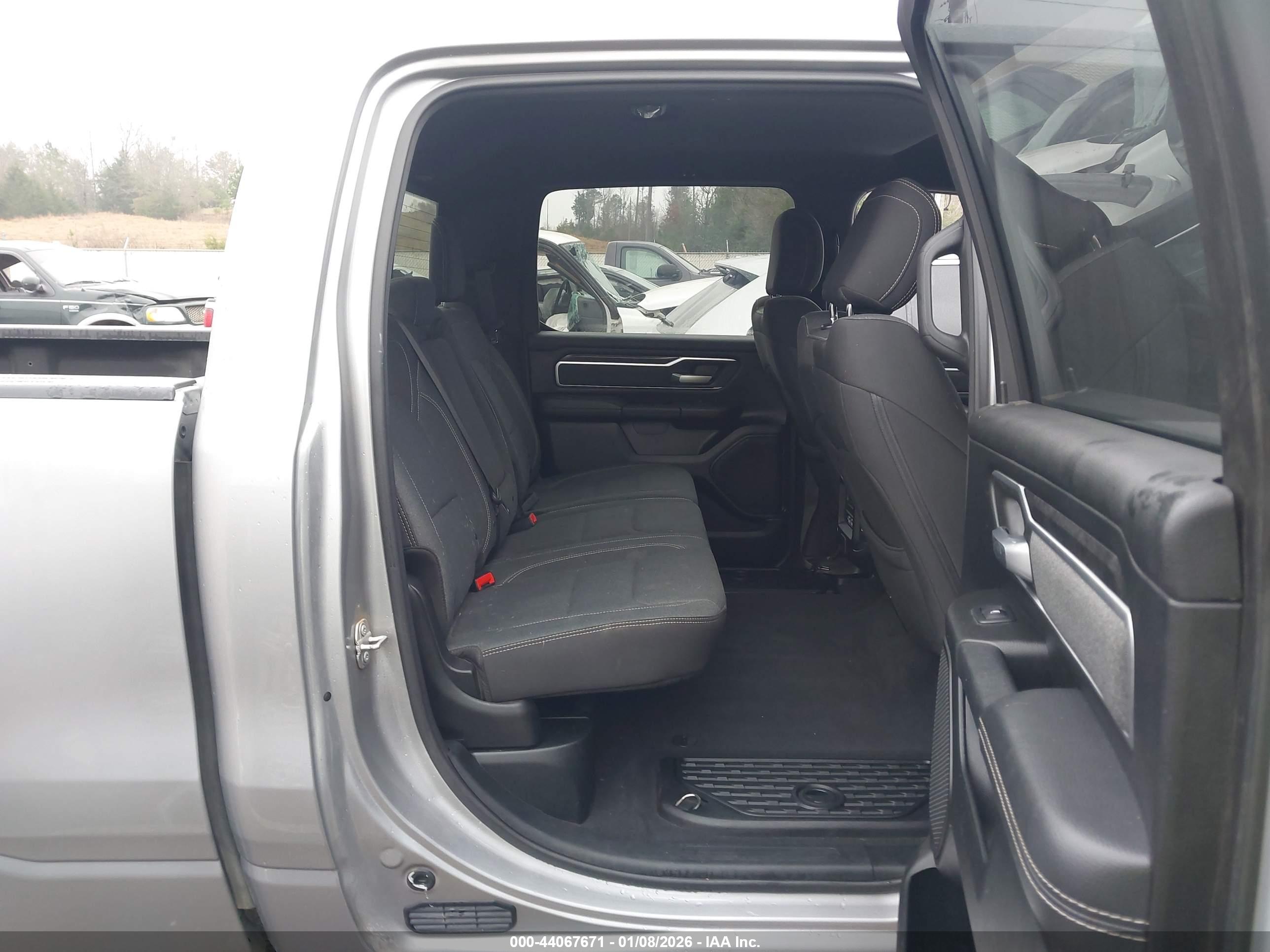 RAM 1500 image 8