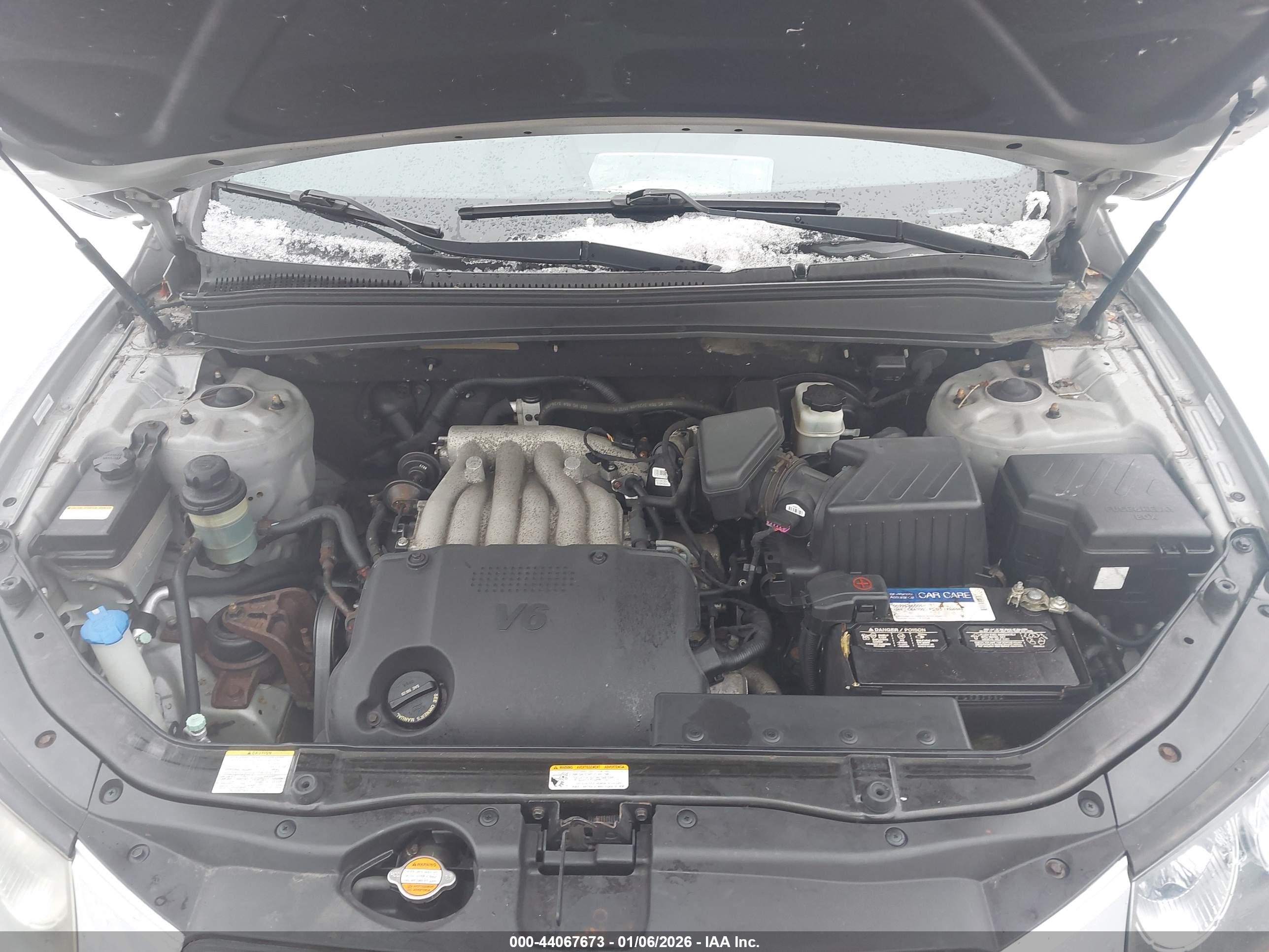 HYUNDAI SANTA image 10