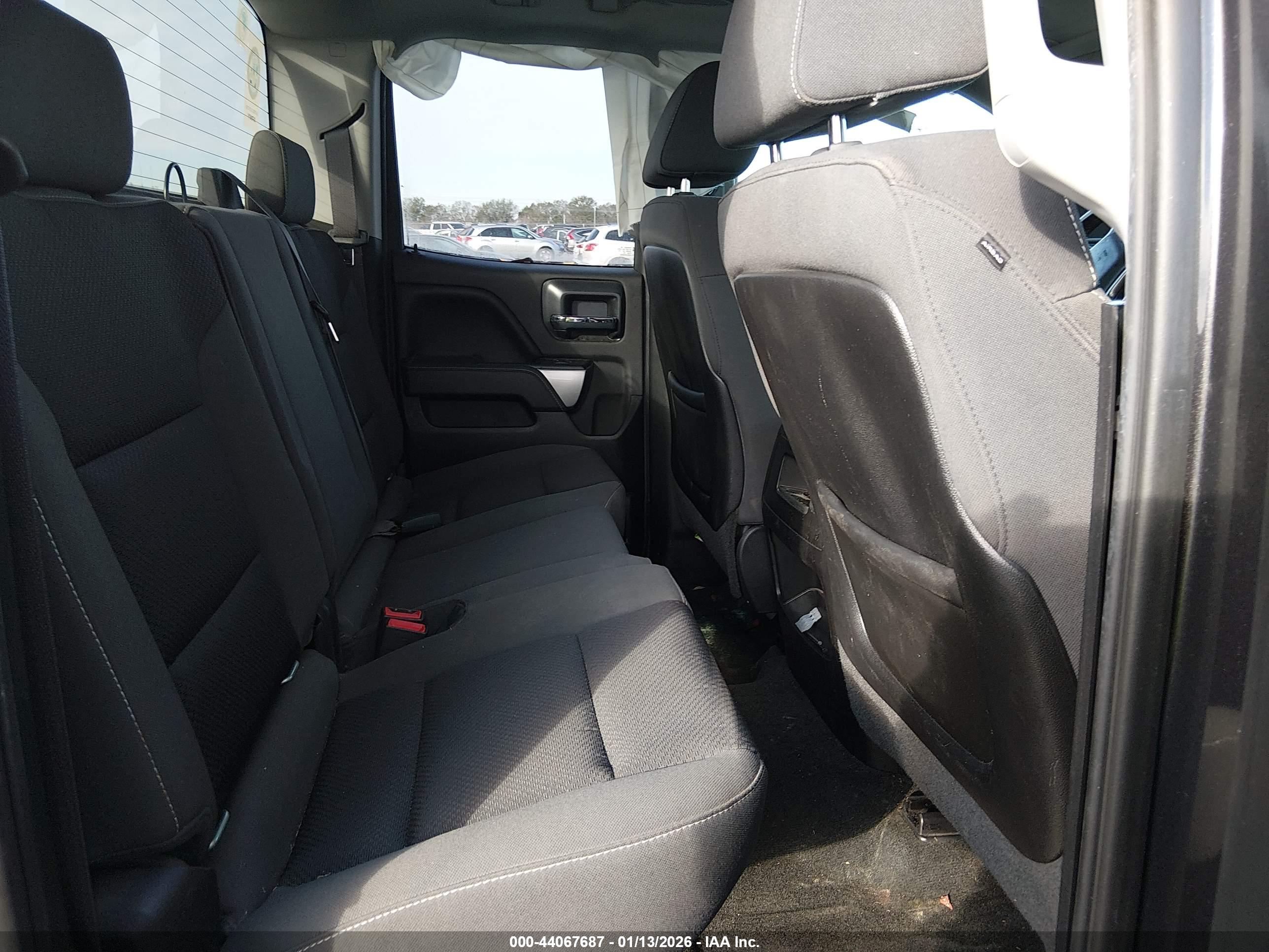 CHEVROLET SILVERADO image 8