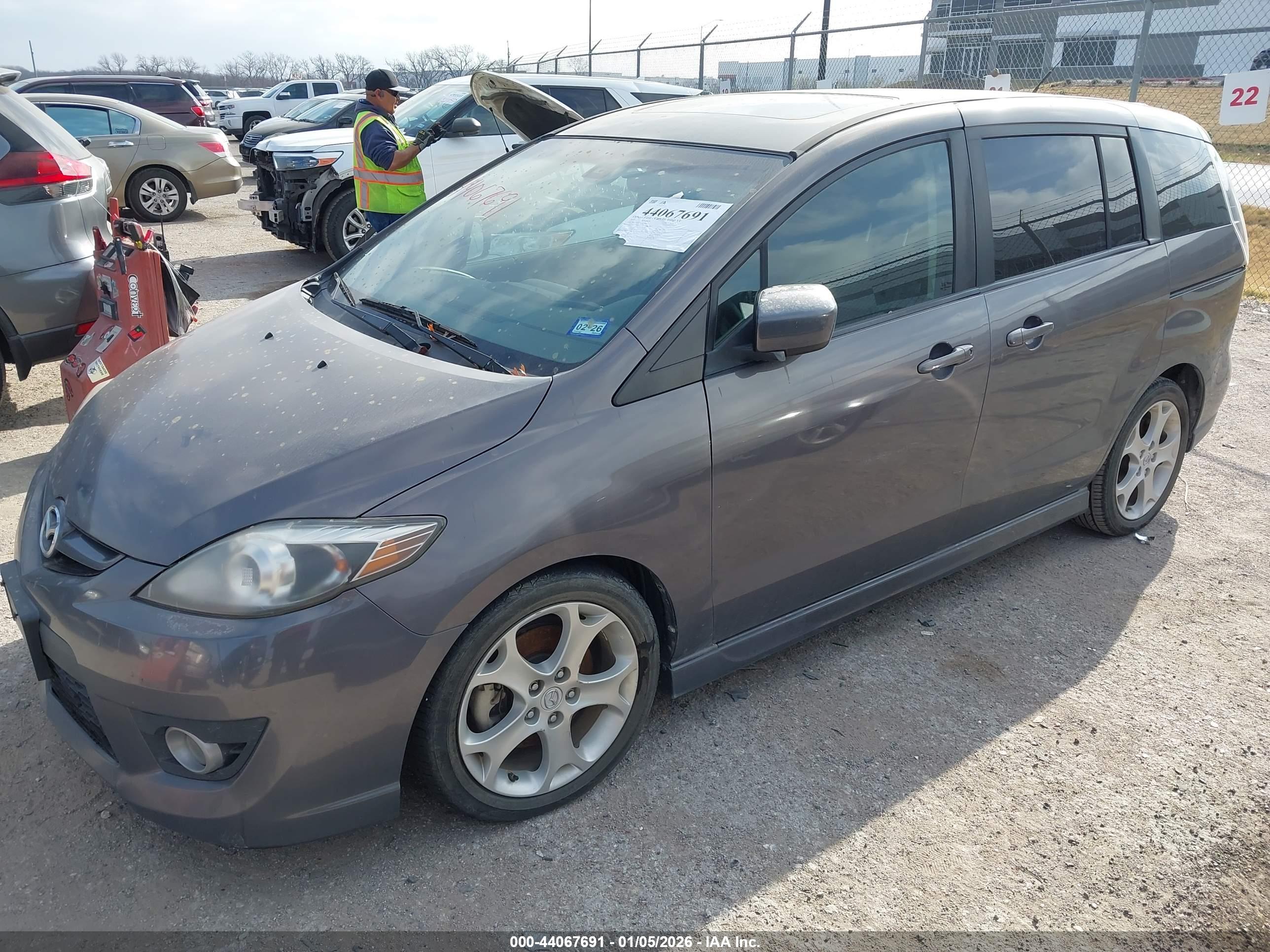 MAZDA MAZDA5 image 2