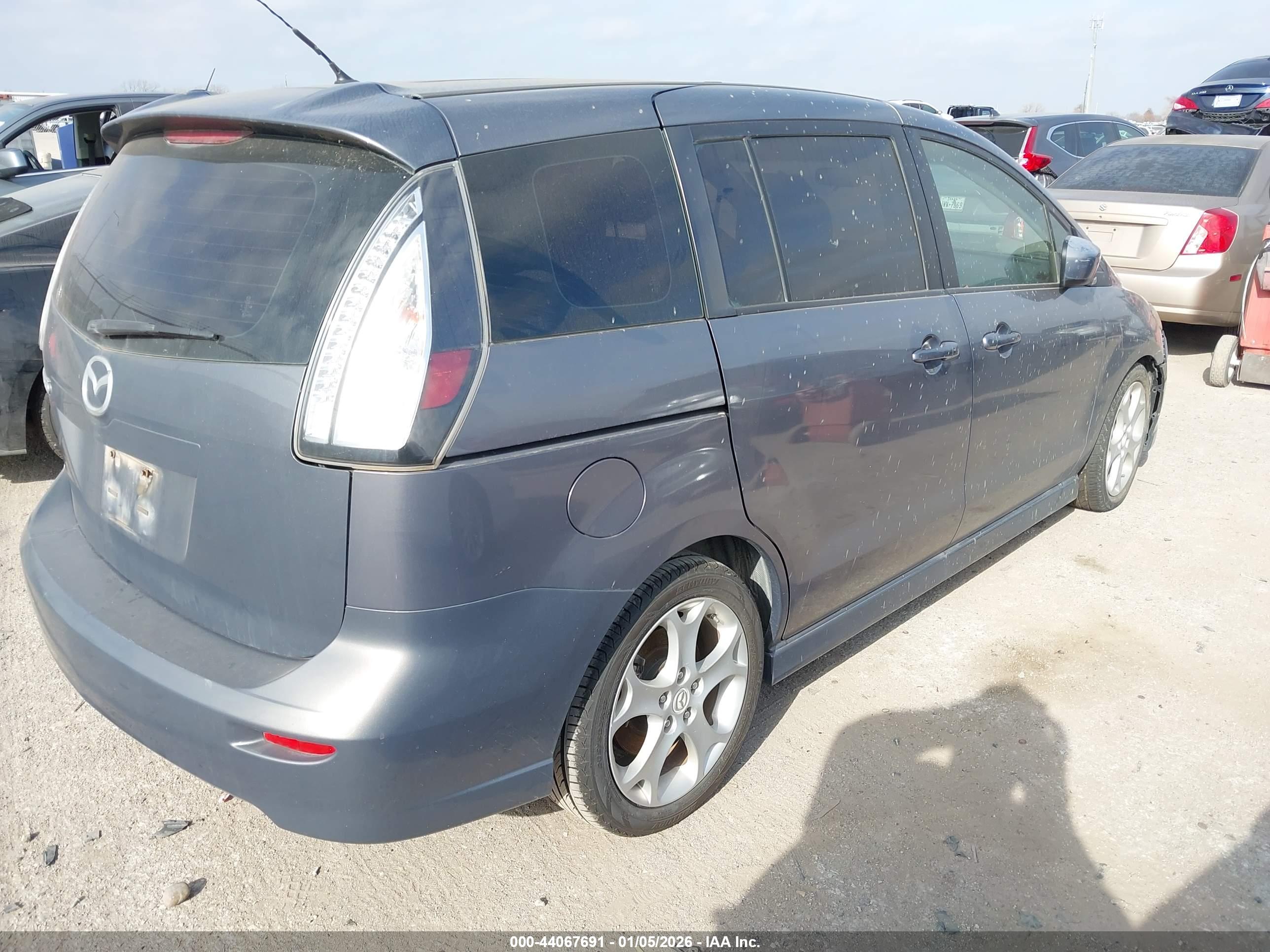 MAZDA MAZDA5 image 4