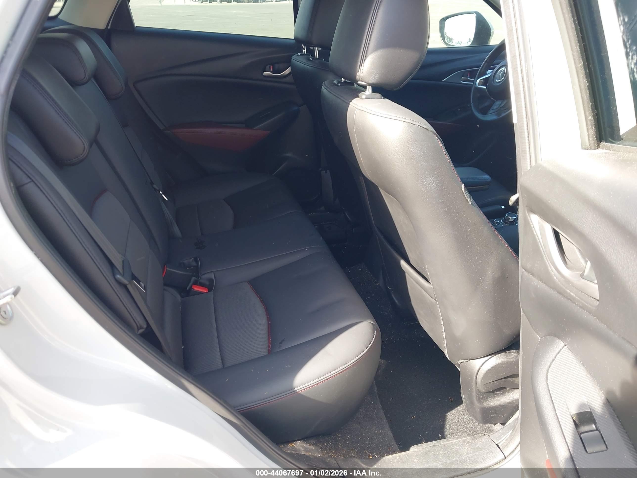 MAZDA CX-3 image 8