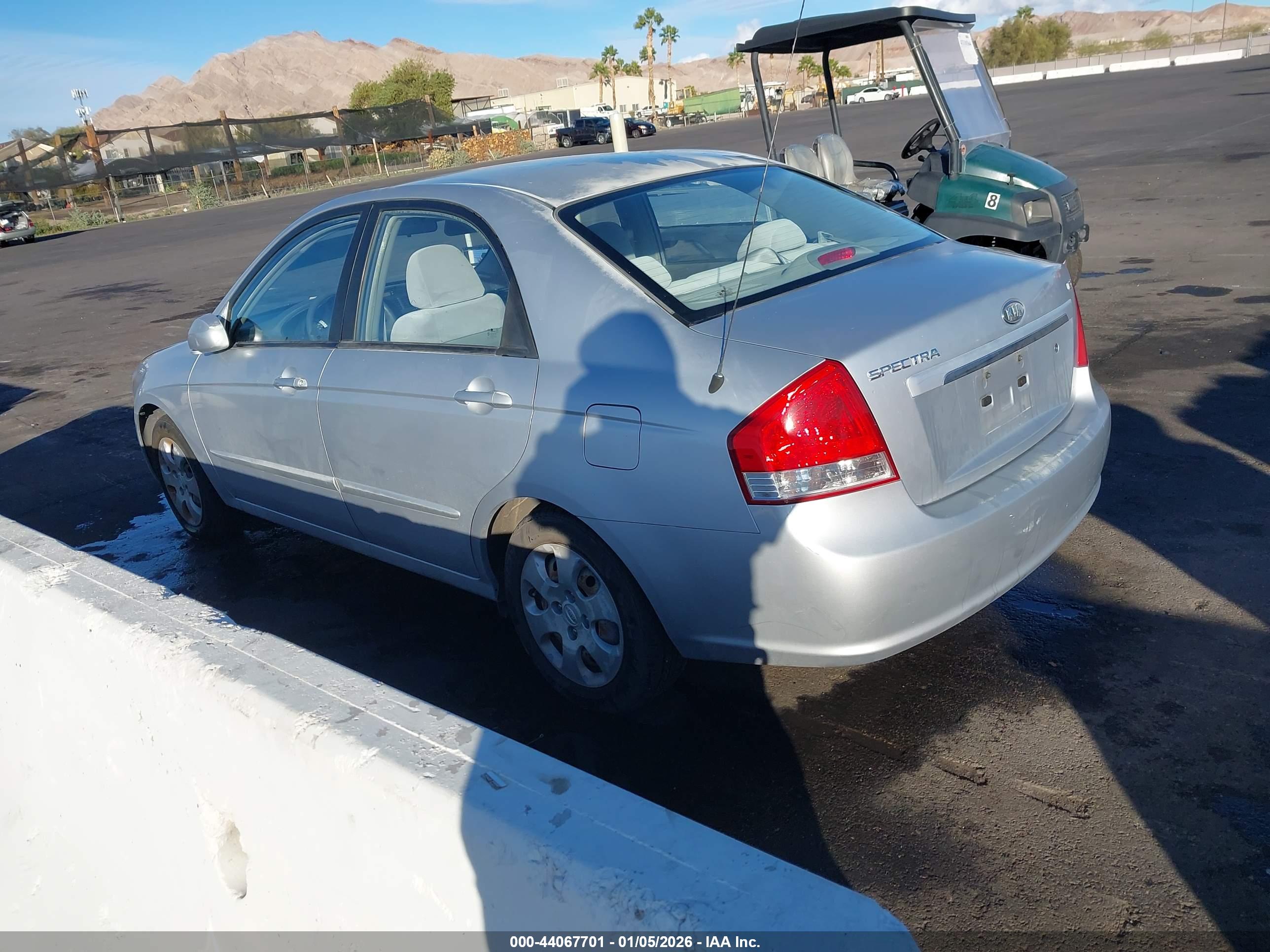 KIA SPECTRA image 3