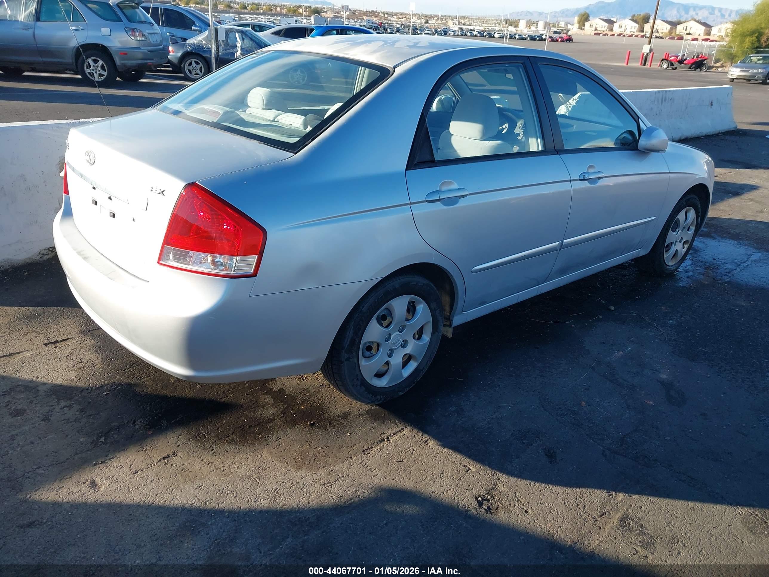 KIA SPECTRA image 4