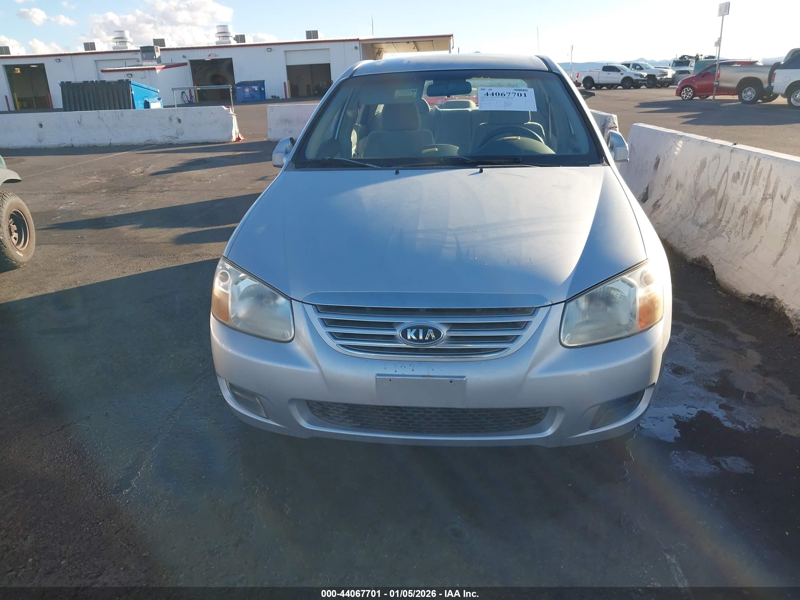 KIA SPECTRA image 6